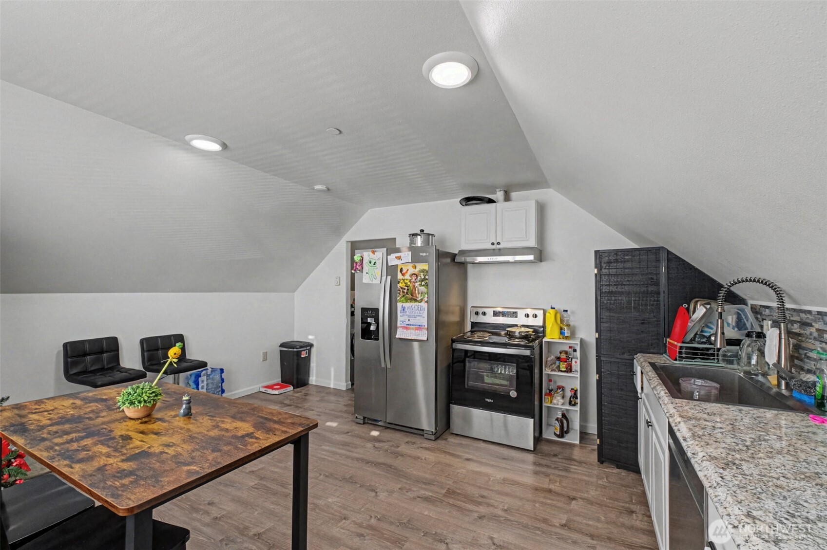 533 Methow Unit: A,B,C