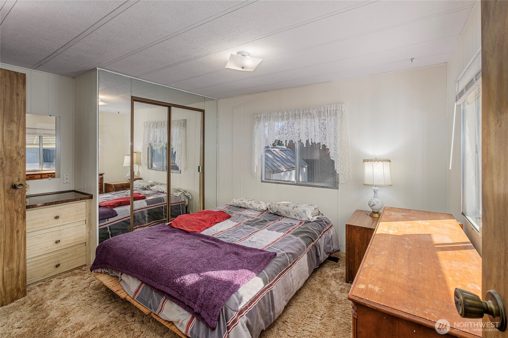 1608 N Western Unit: 27
