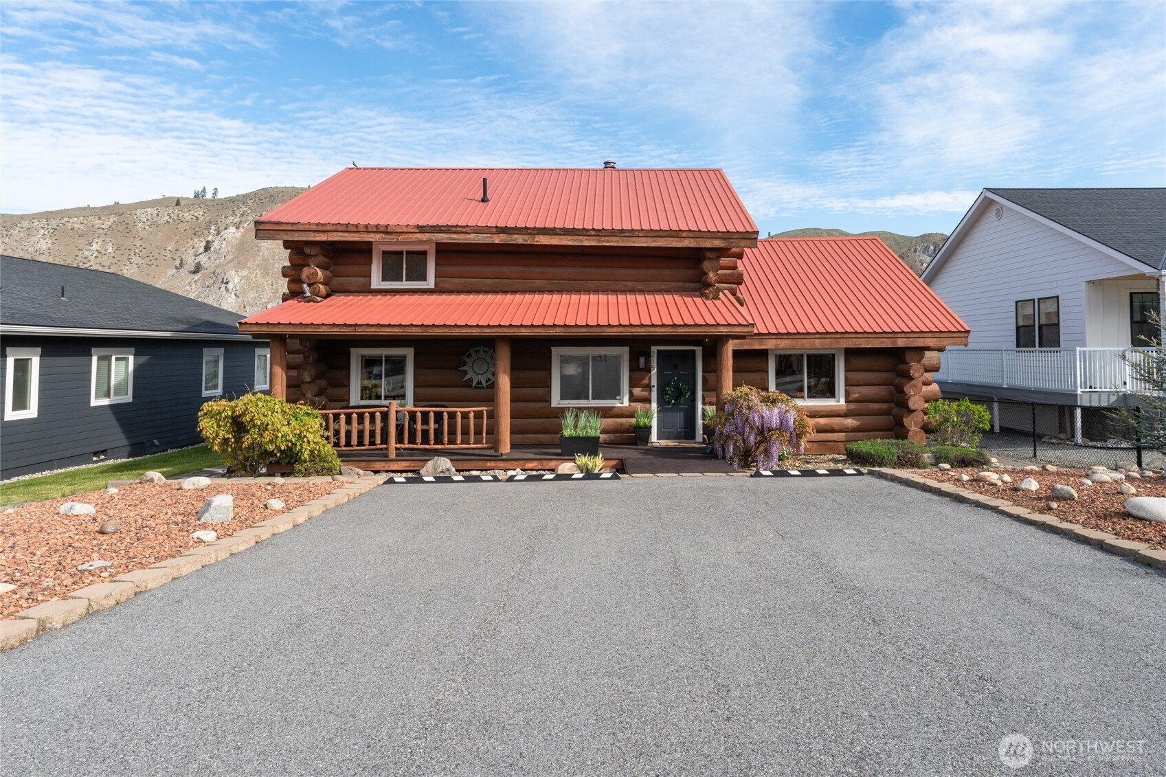 215 W Marine View Place