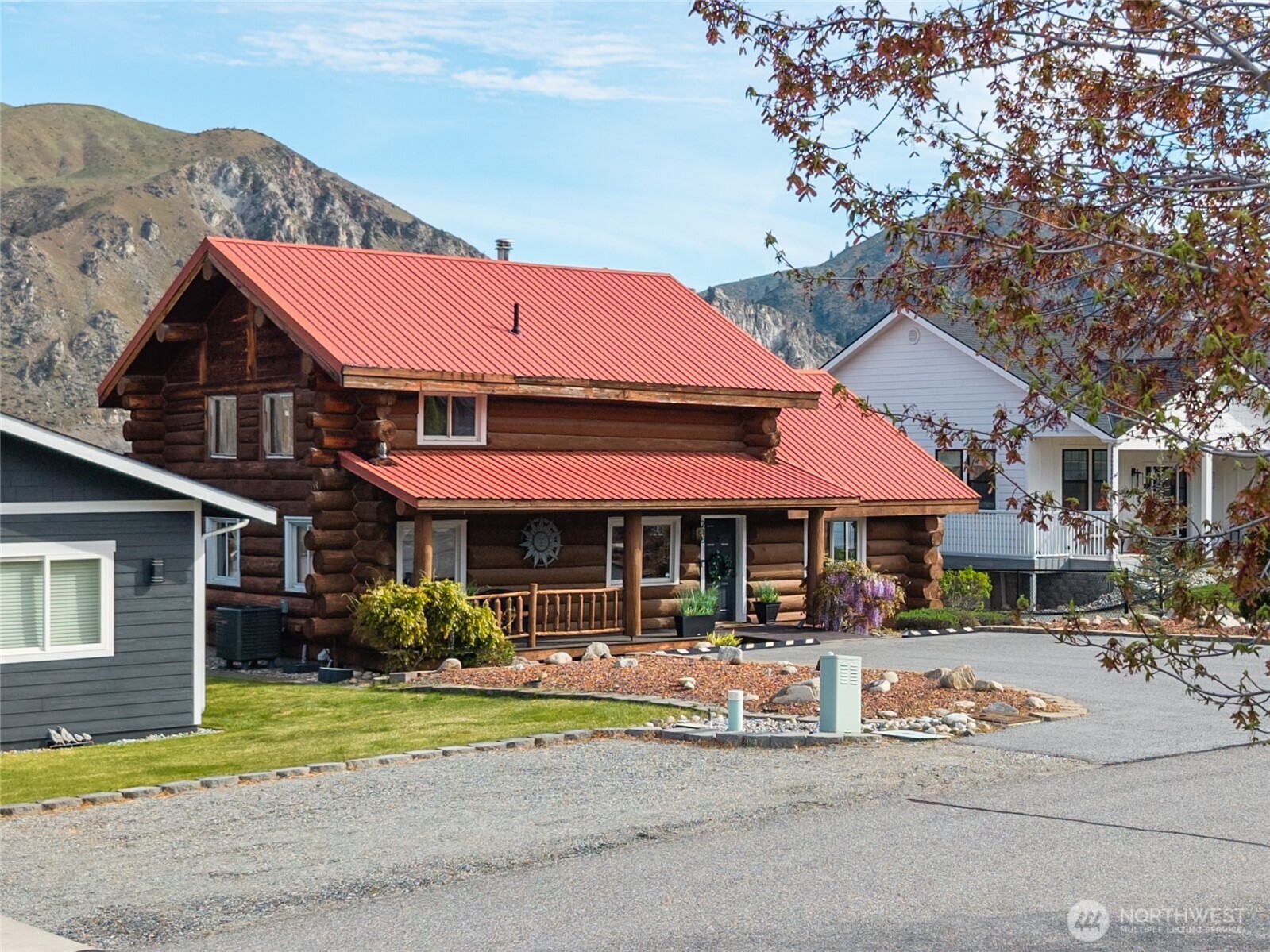 215 W Marine View Place