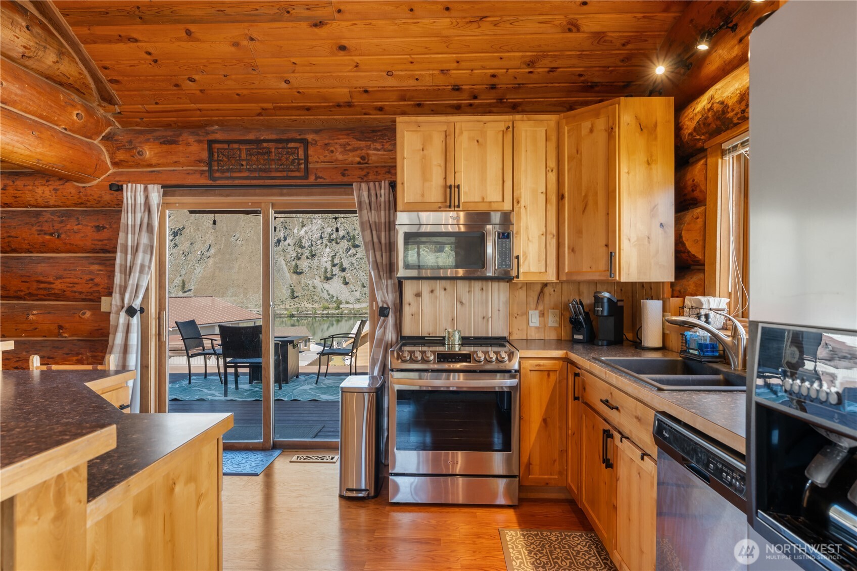 215 W Marine View Place