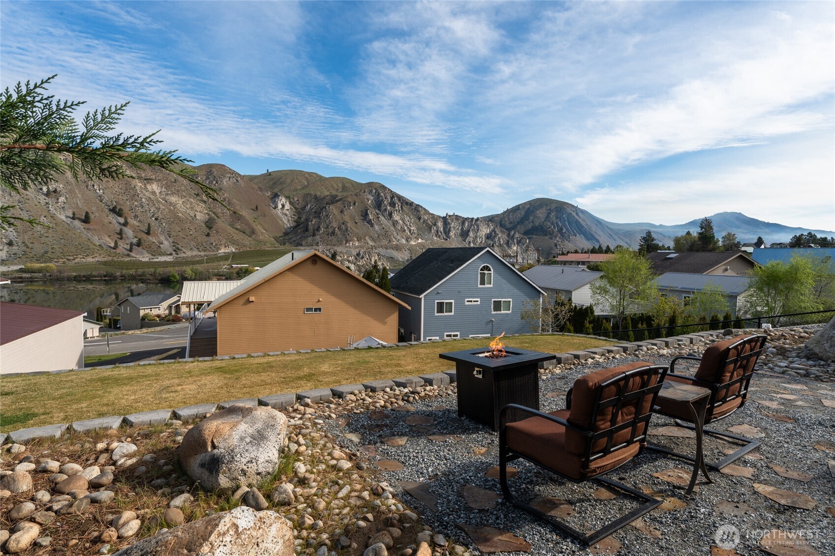 215 W Marine View Place