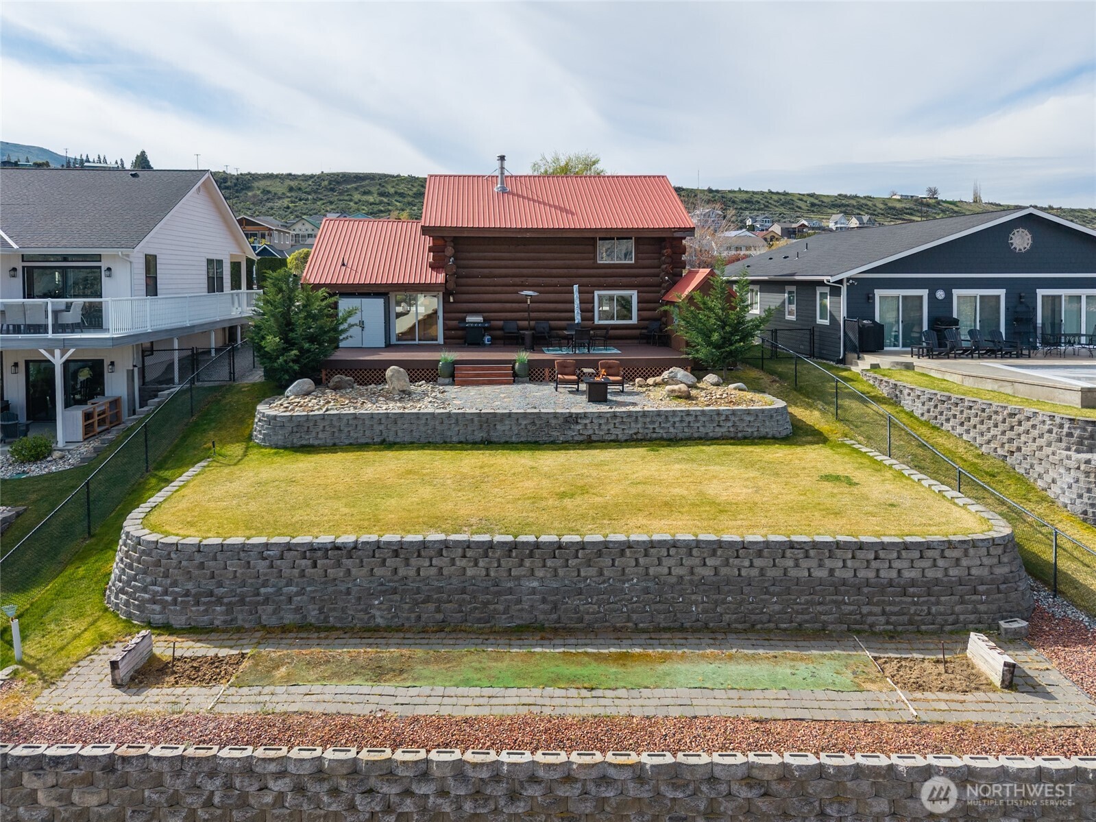 215 W Marine View Place