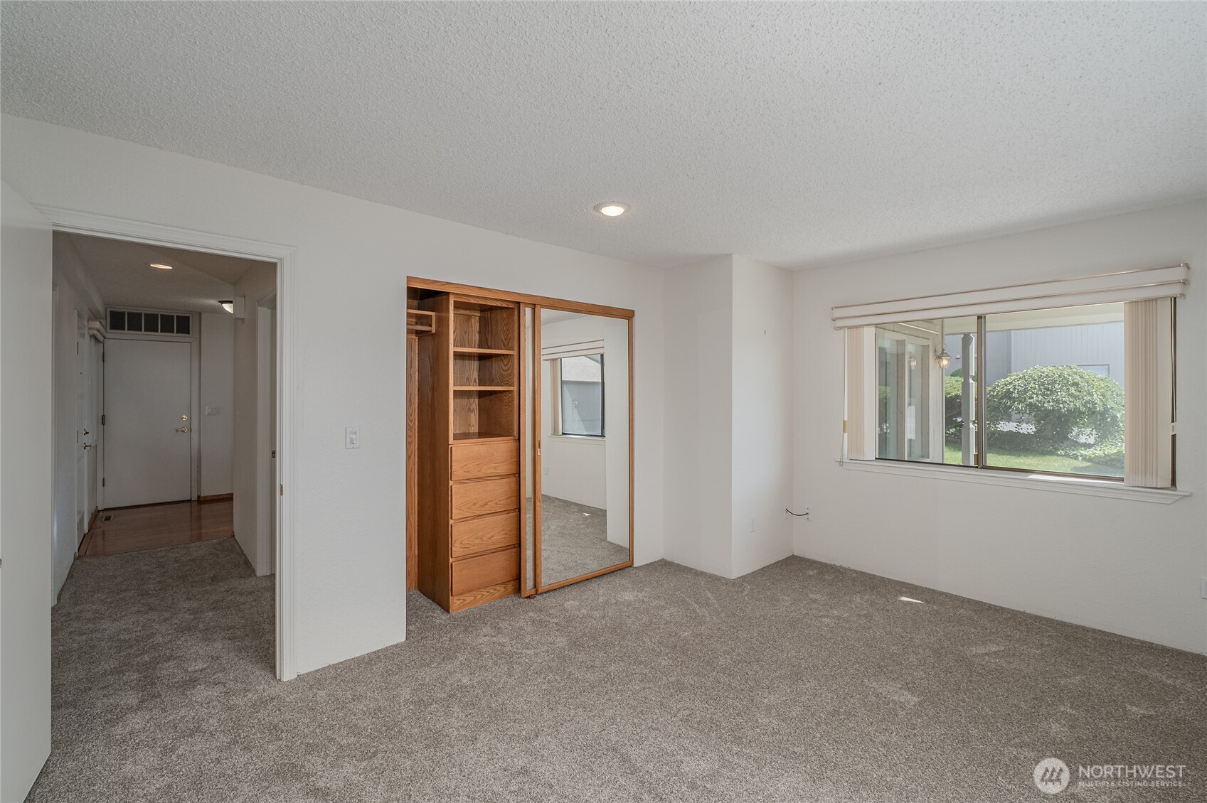 225 19th Street Unit: 31