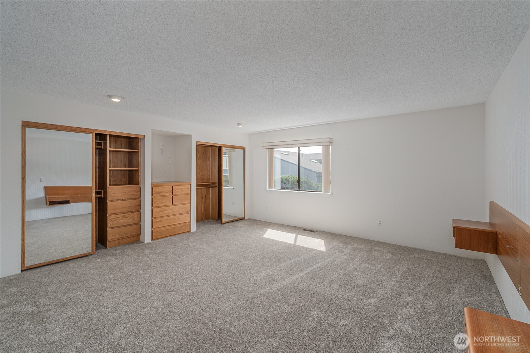 225 19th Street Unit: 31