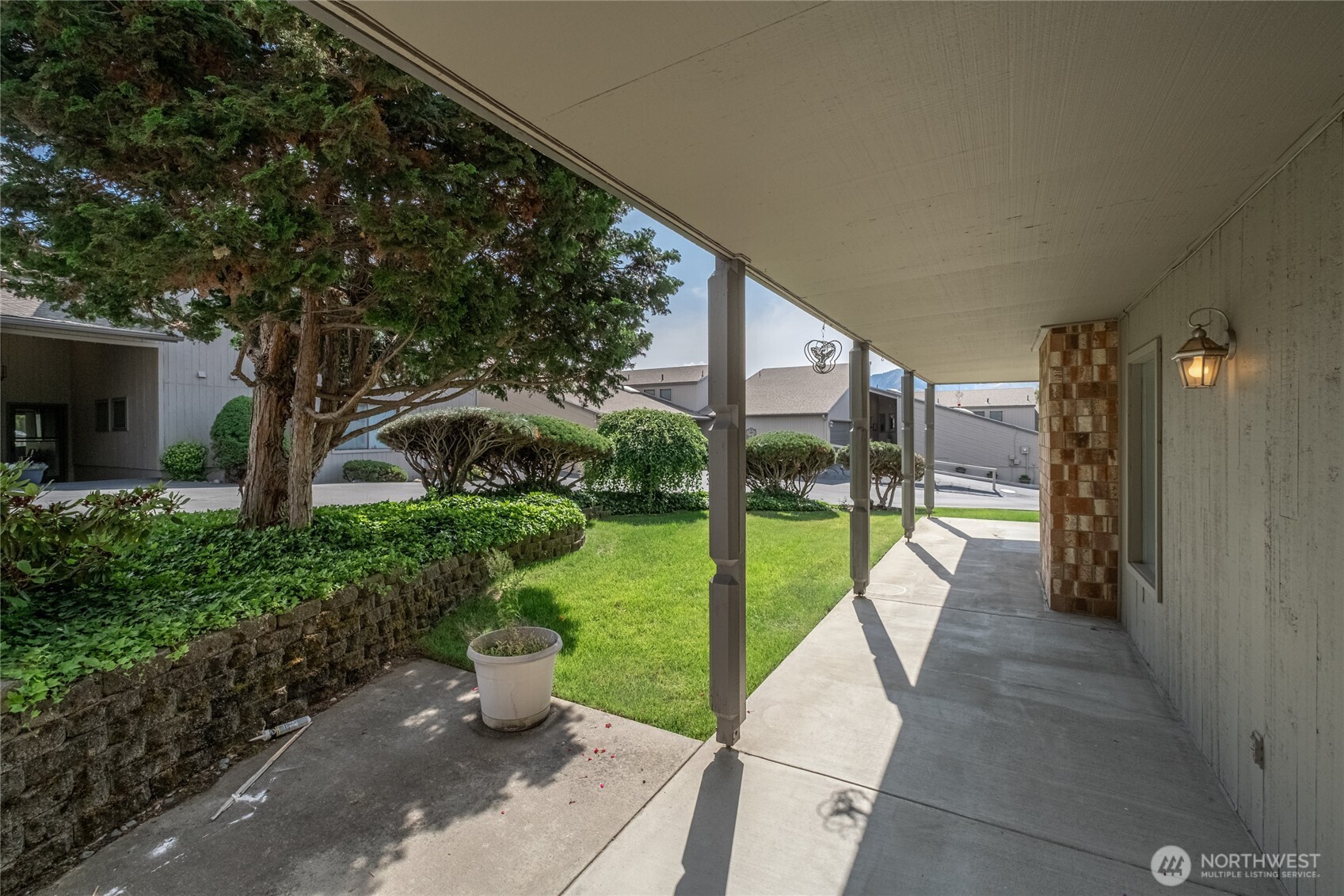 225 19th Street Unit: 31