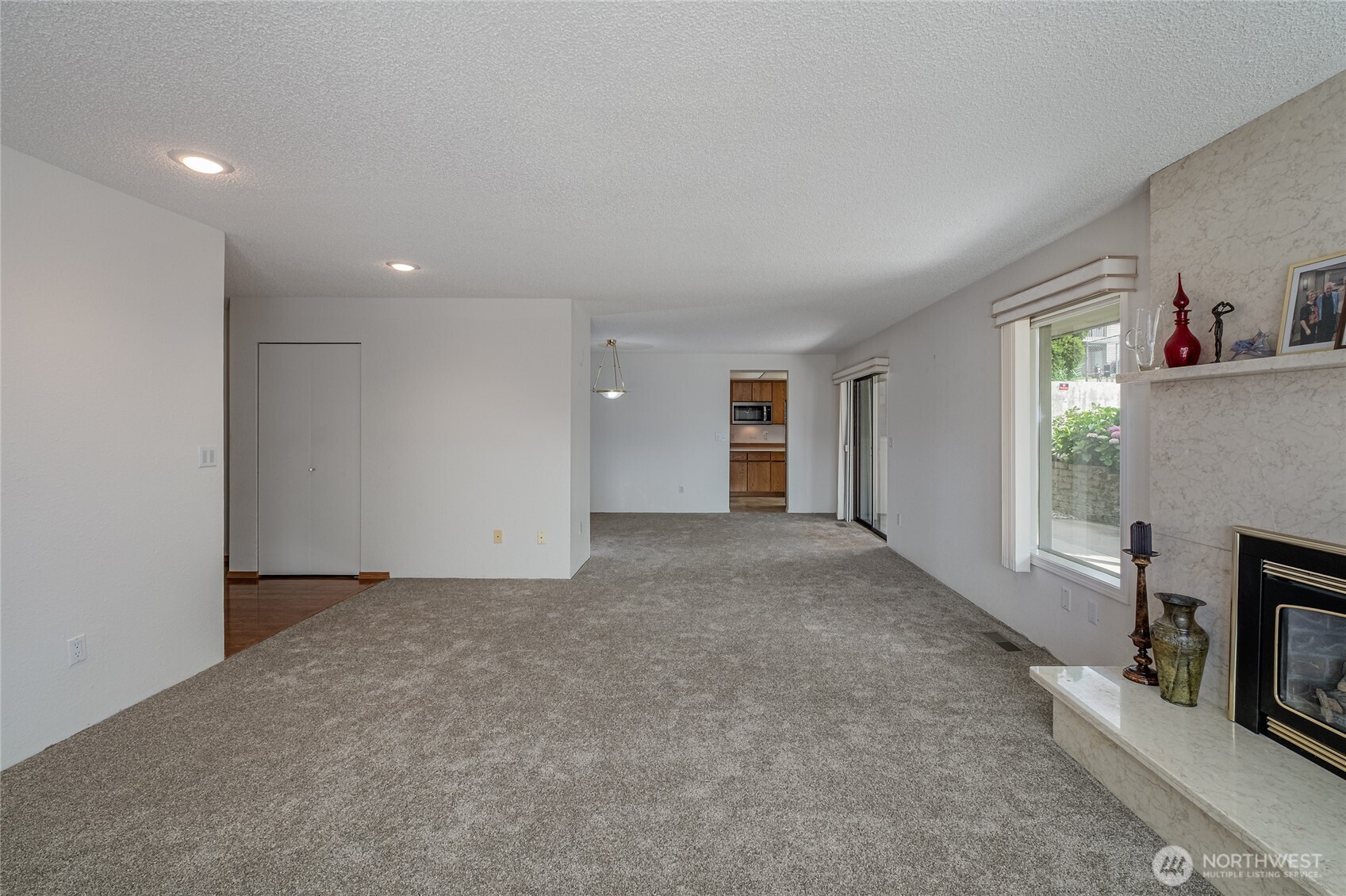 225 19th Street Unit: 31