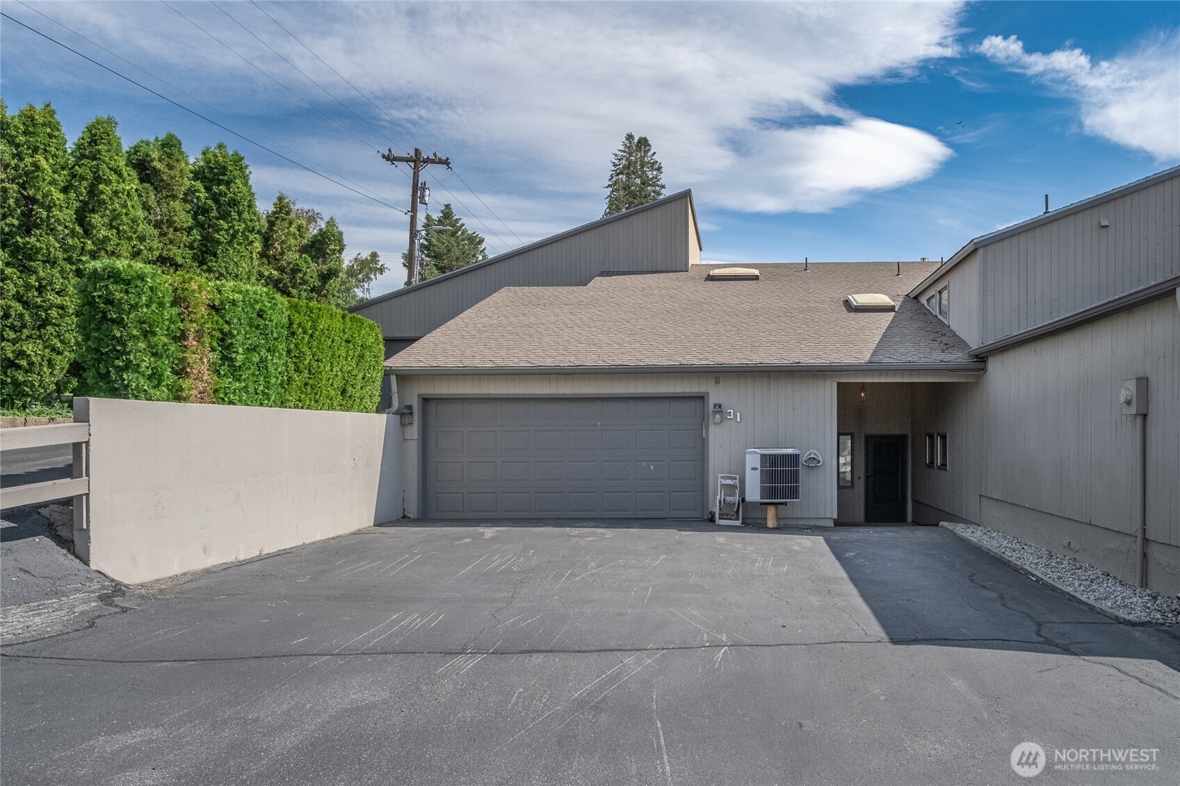 225 19th Street Unit: 31