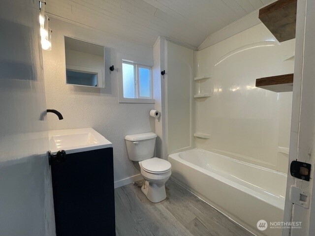 303 Methow Street