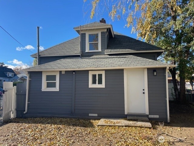 303 Methow Street