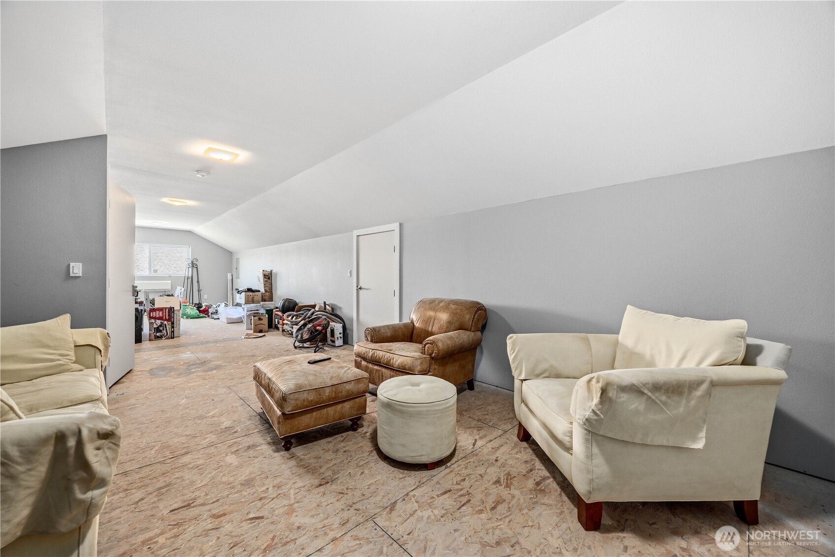 90 Lees Place