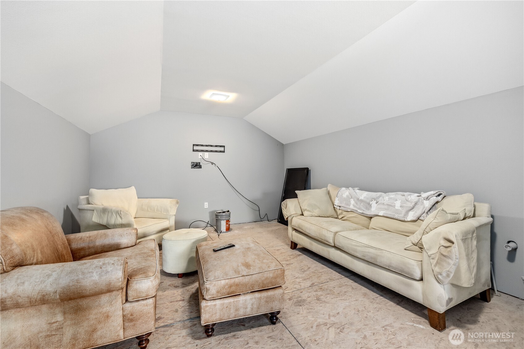 90 Lees Place