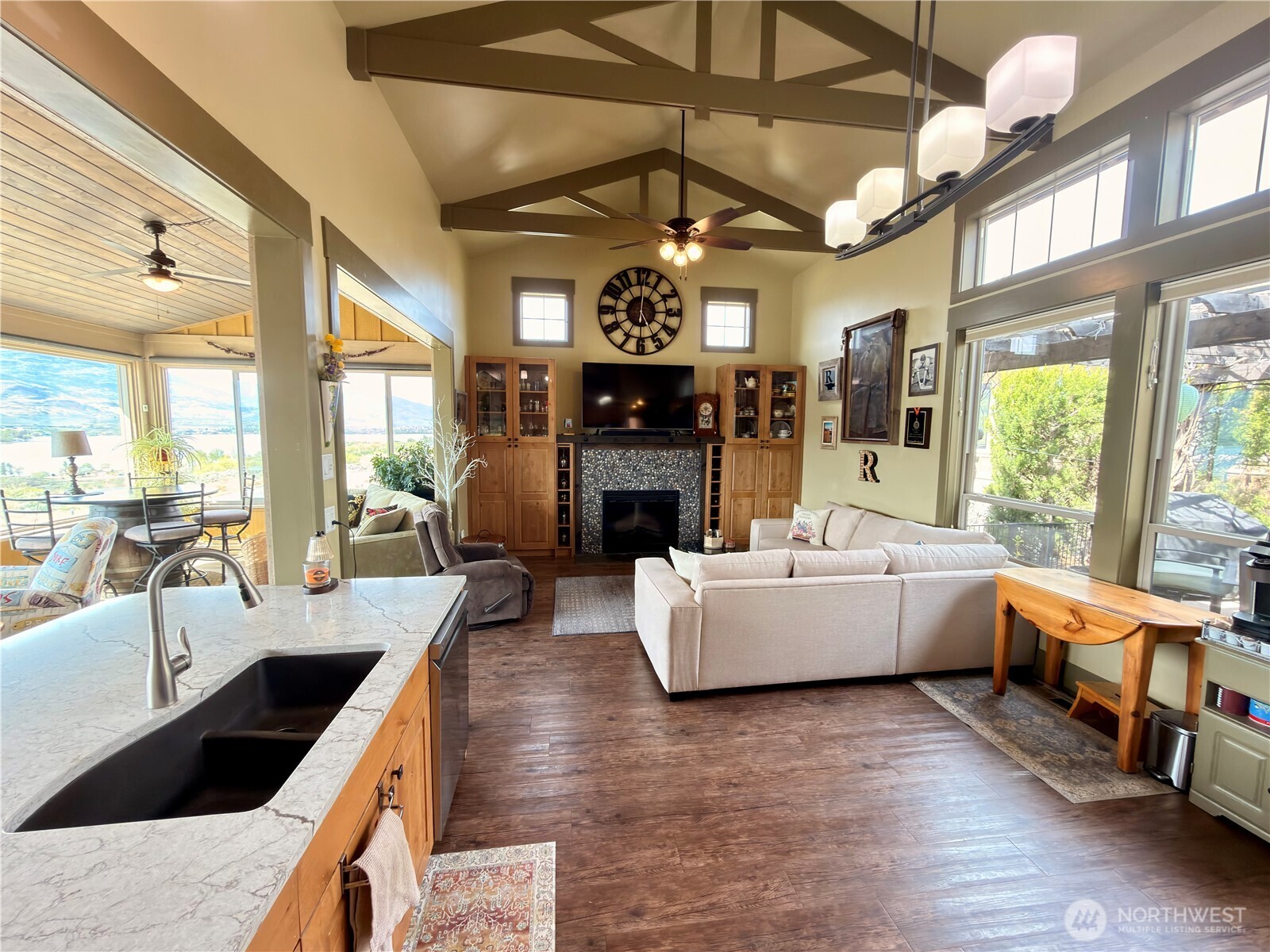 122 Village Way