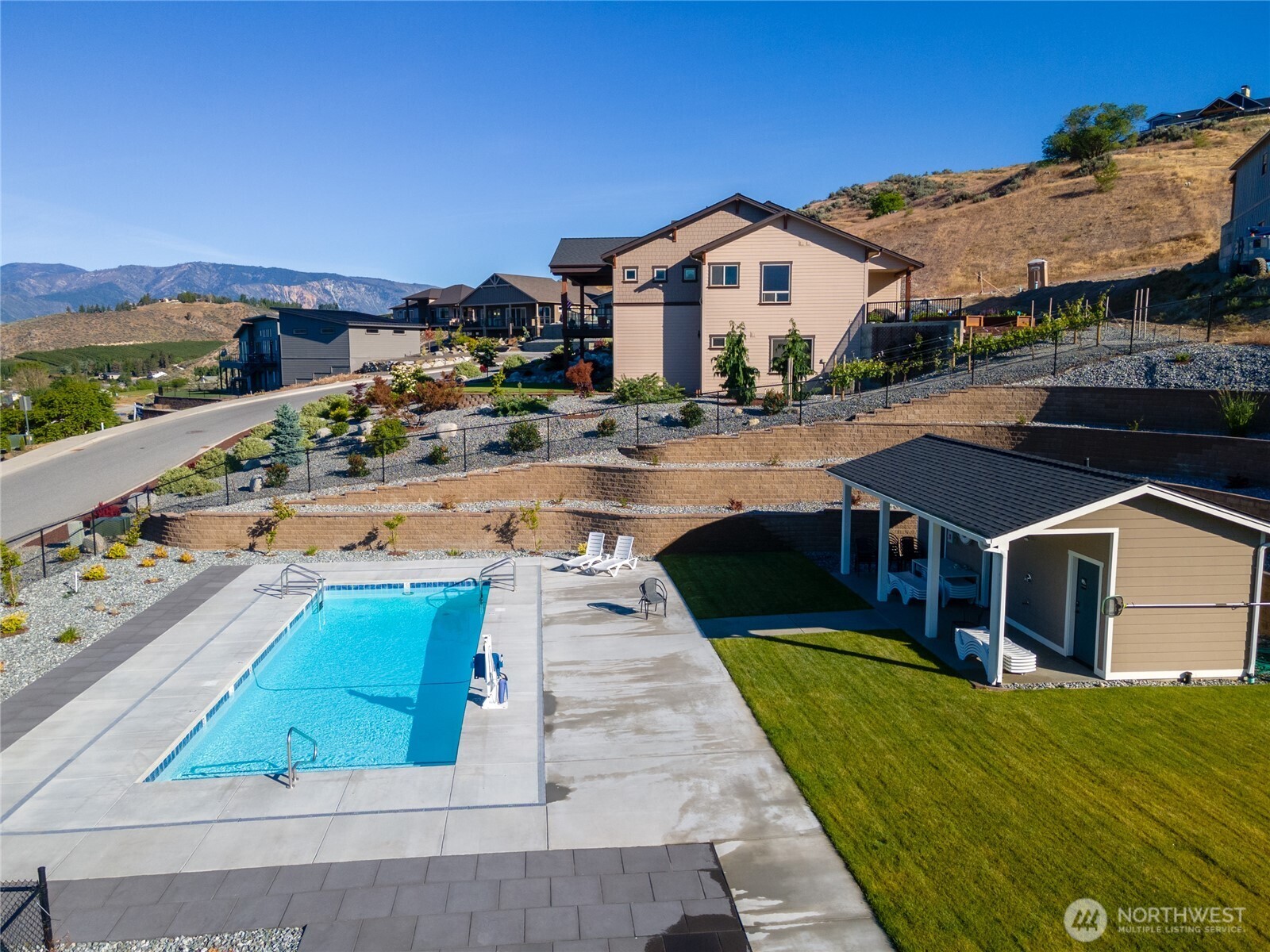 209 Apple Avenue