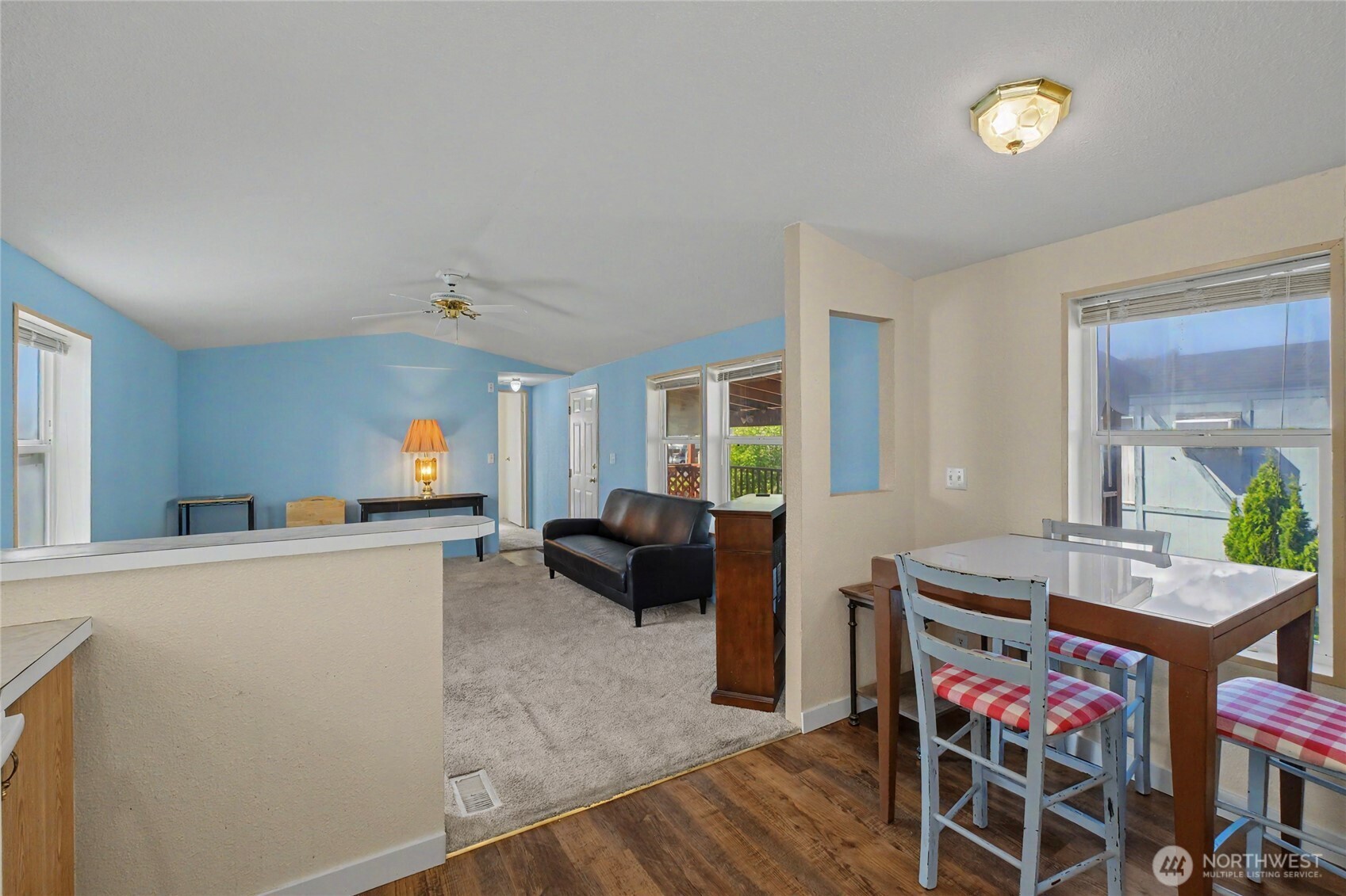 1608 N Western Ave Unit: 25