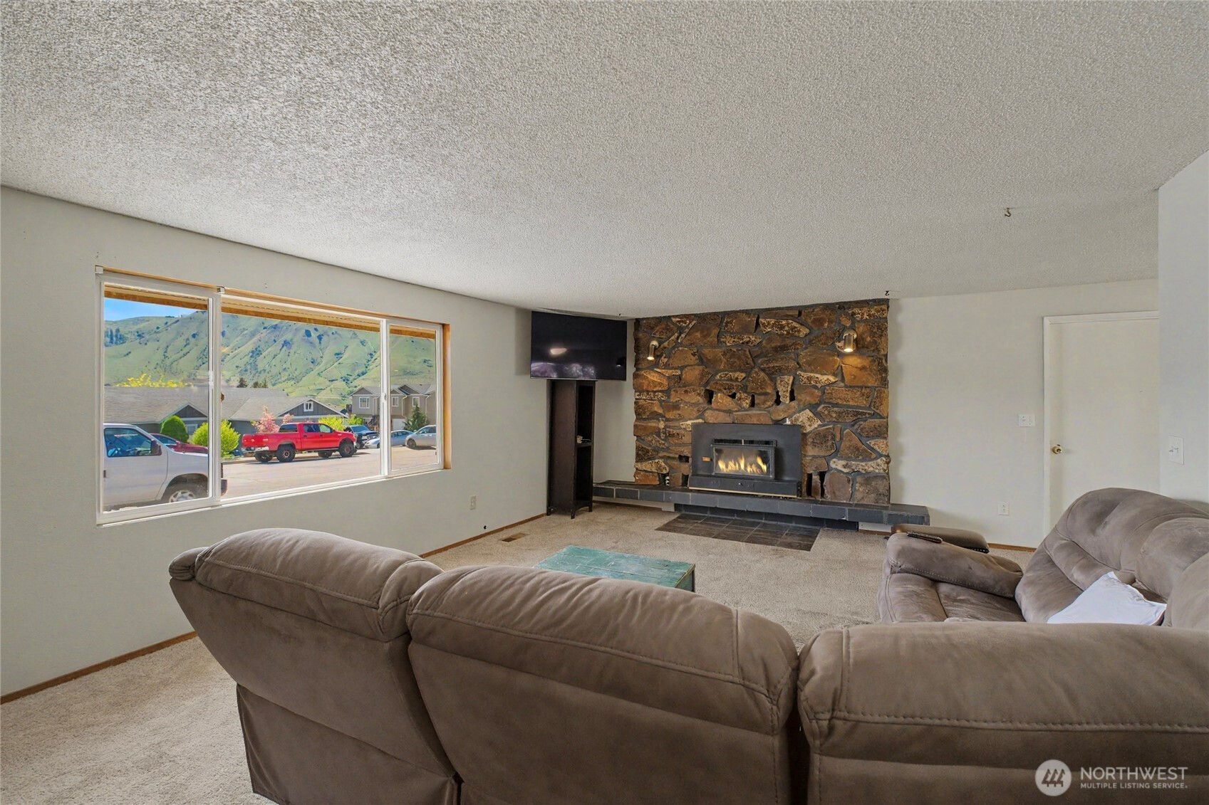 1121 Jean St SE