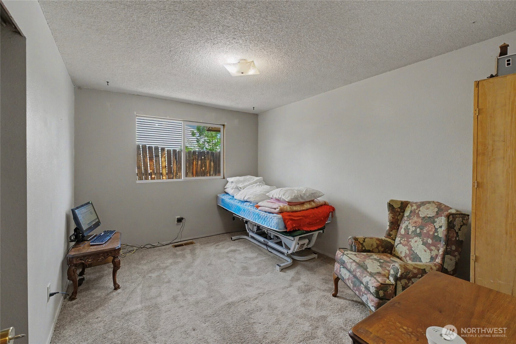 1121 Jean St SE