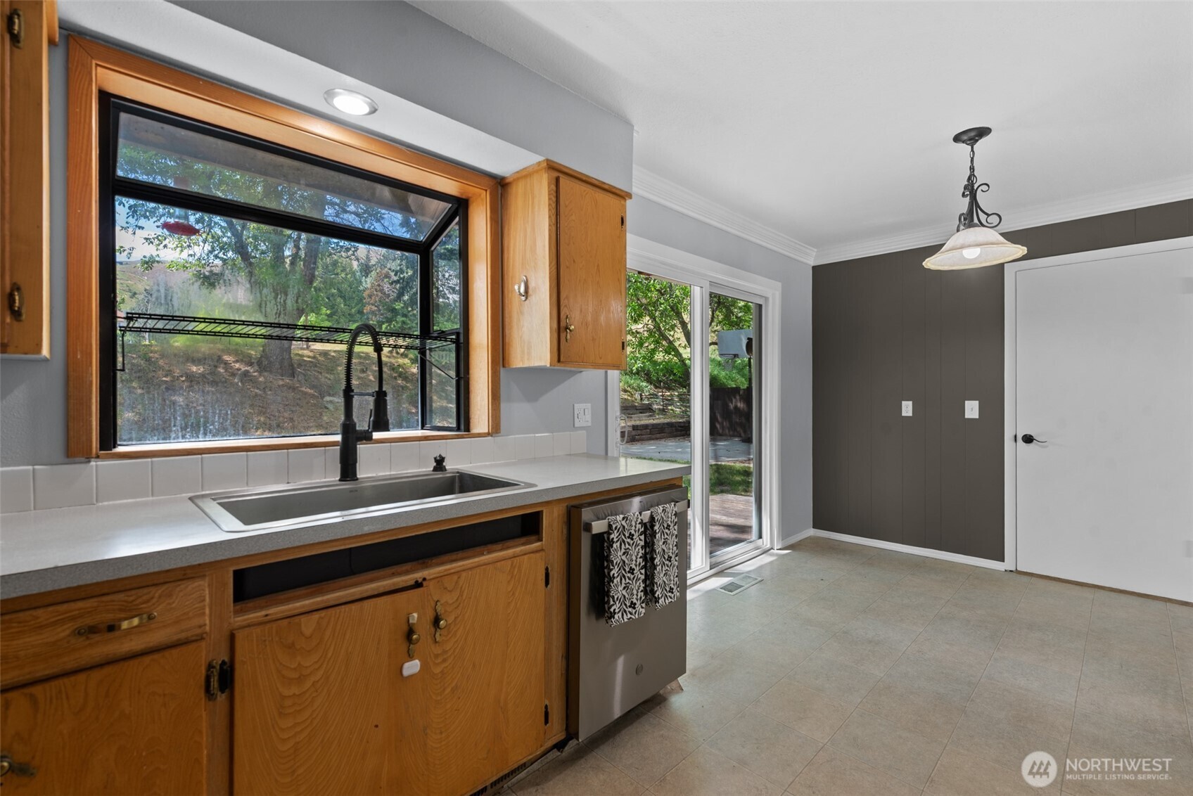 402 Shady Lane