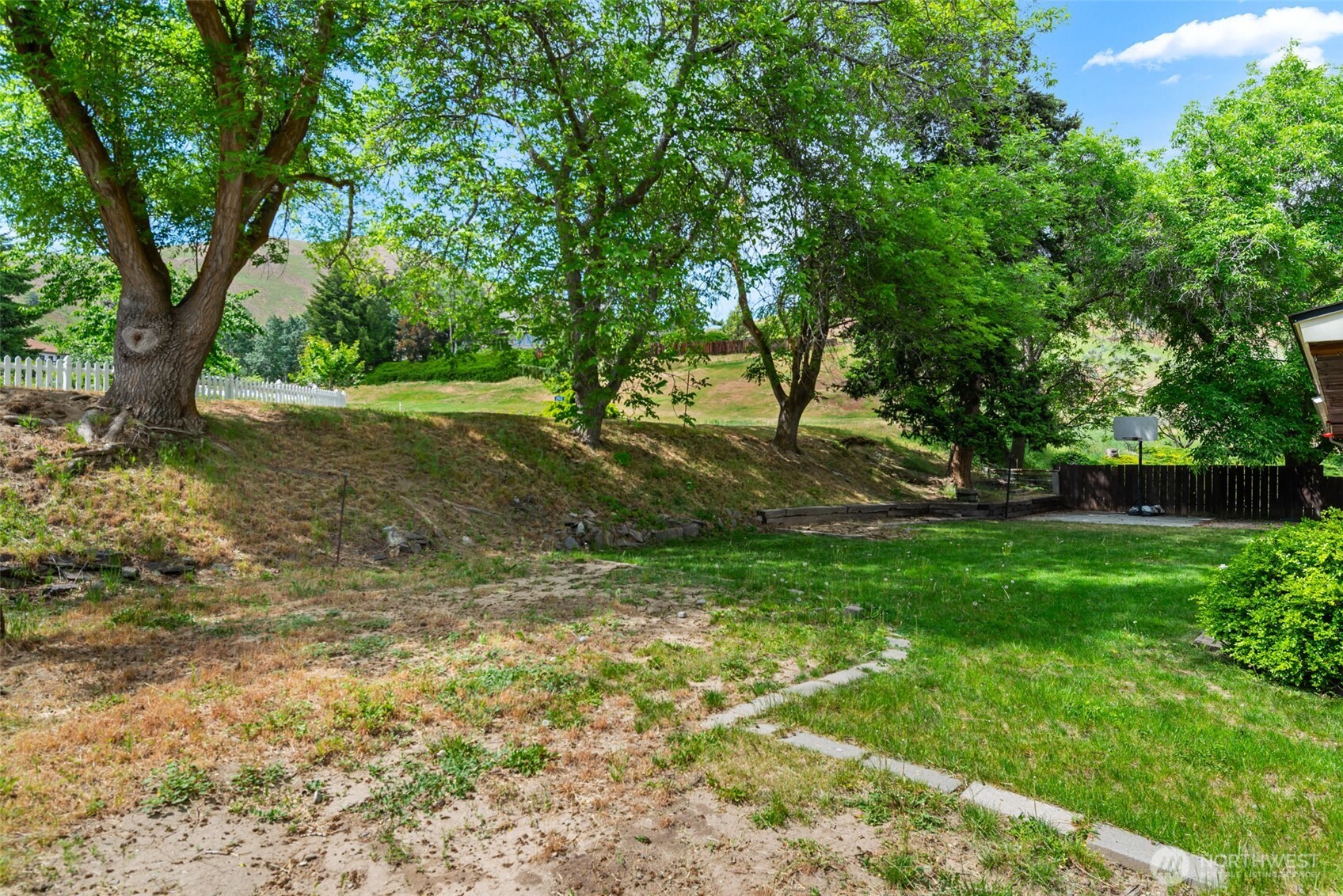 402 Shady Lane
