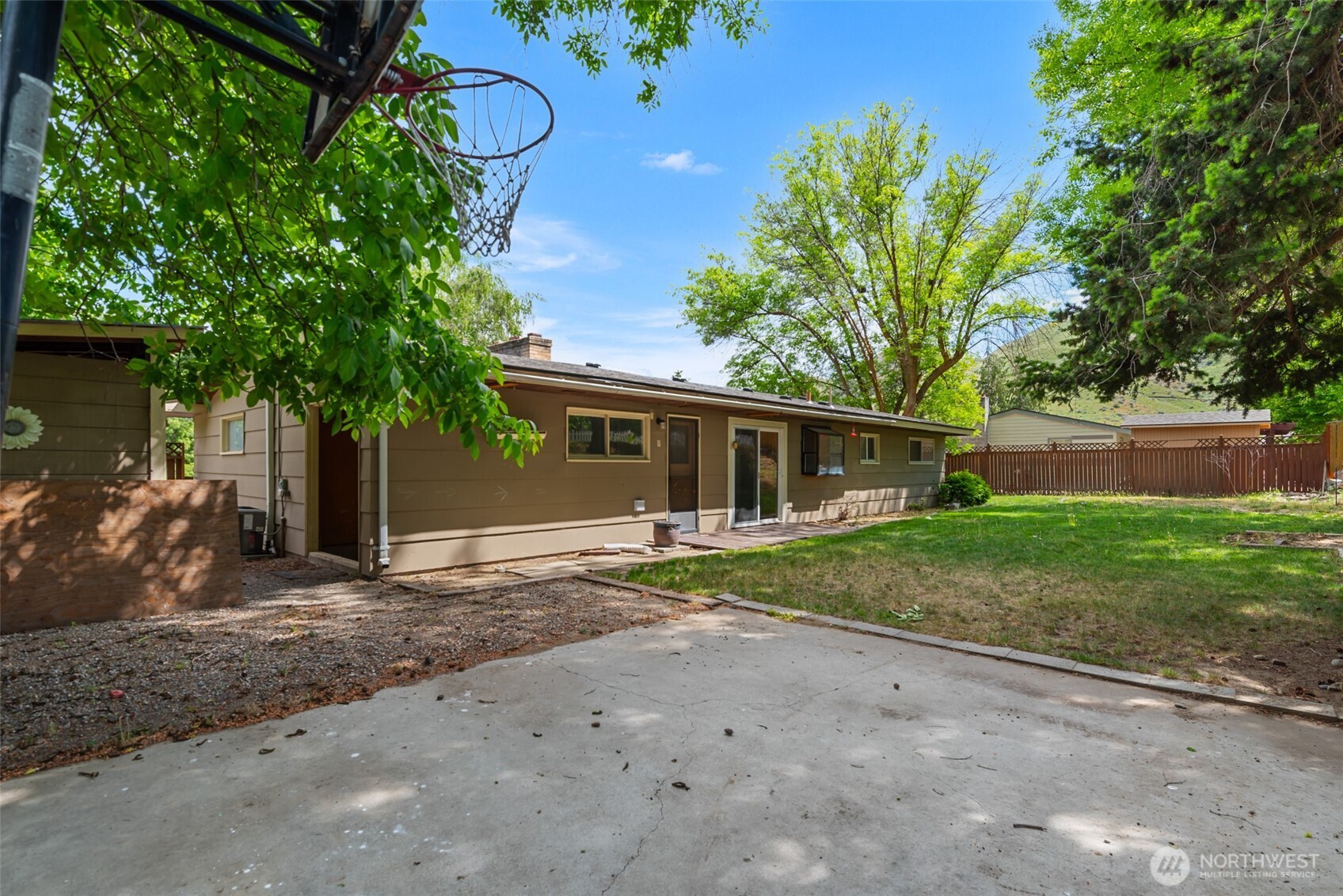 402 Shady Lane