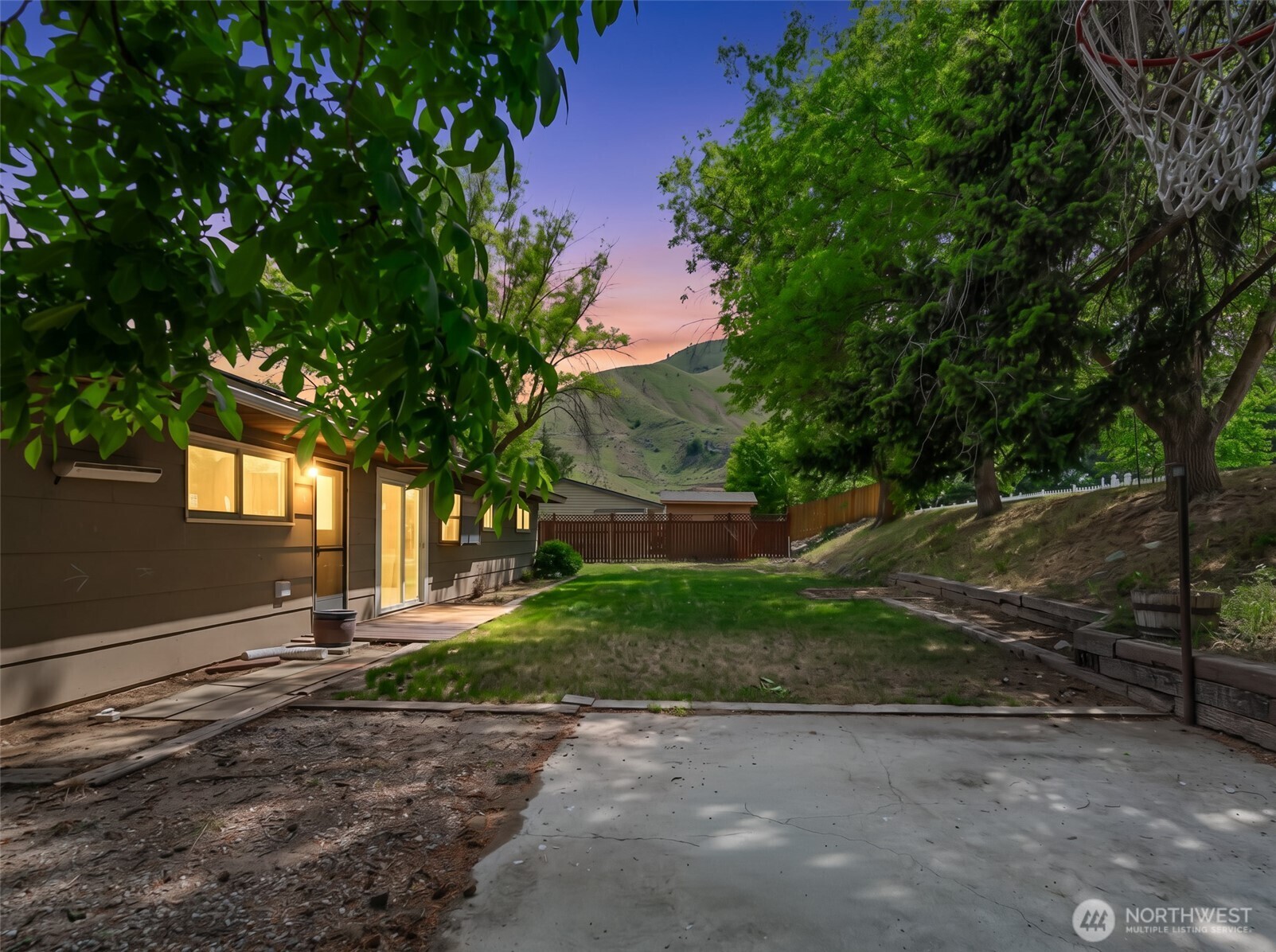 402 Shady Lane
