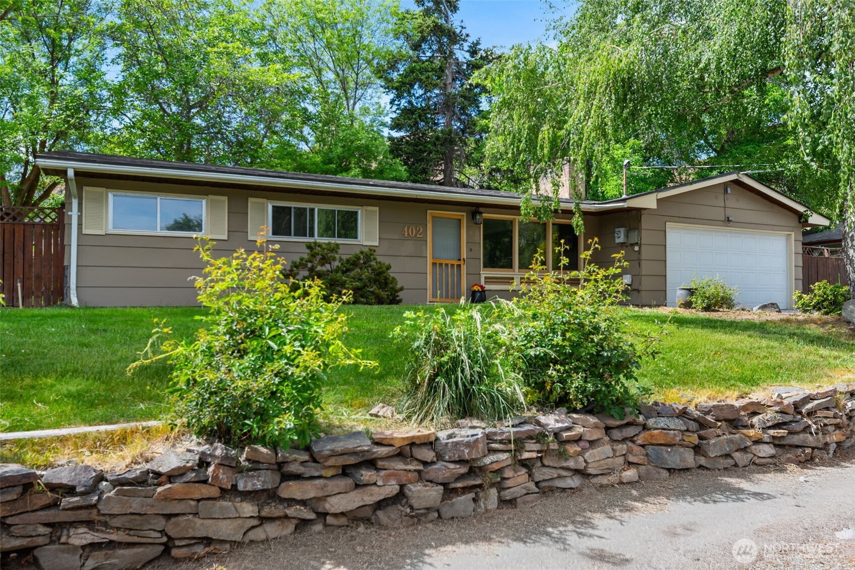 402 Shady Lane