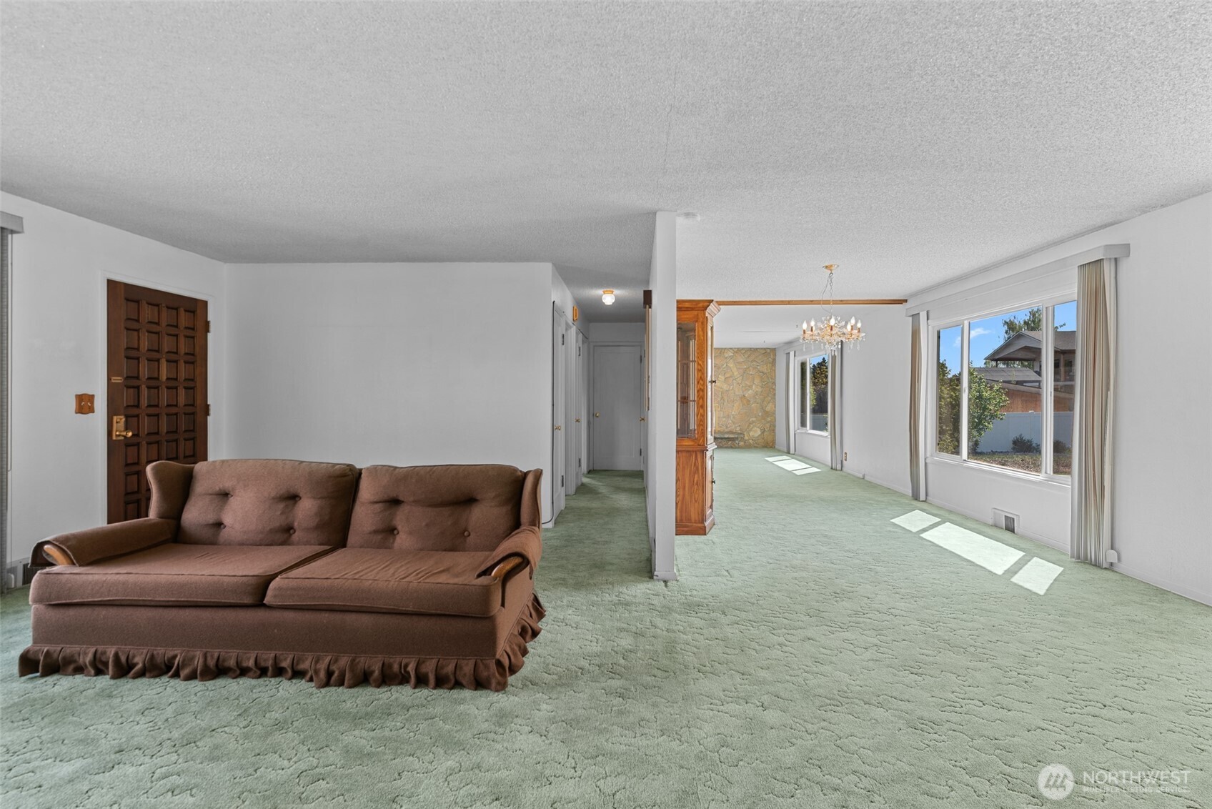 1427 2nd Street