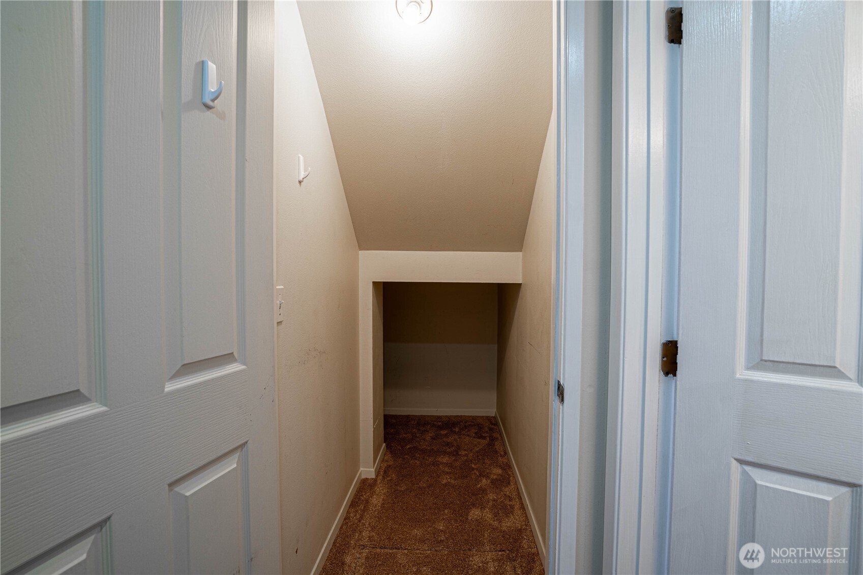 433 W Webster