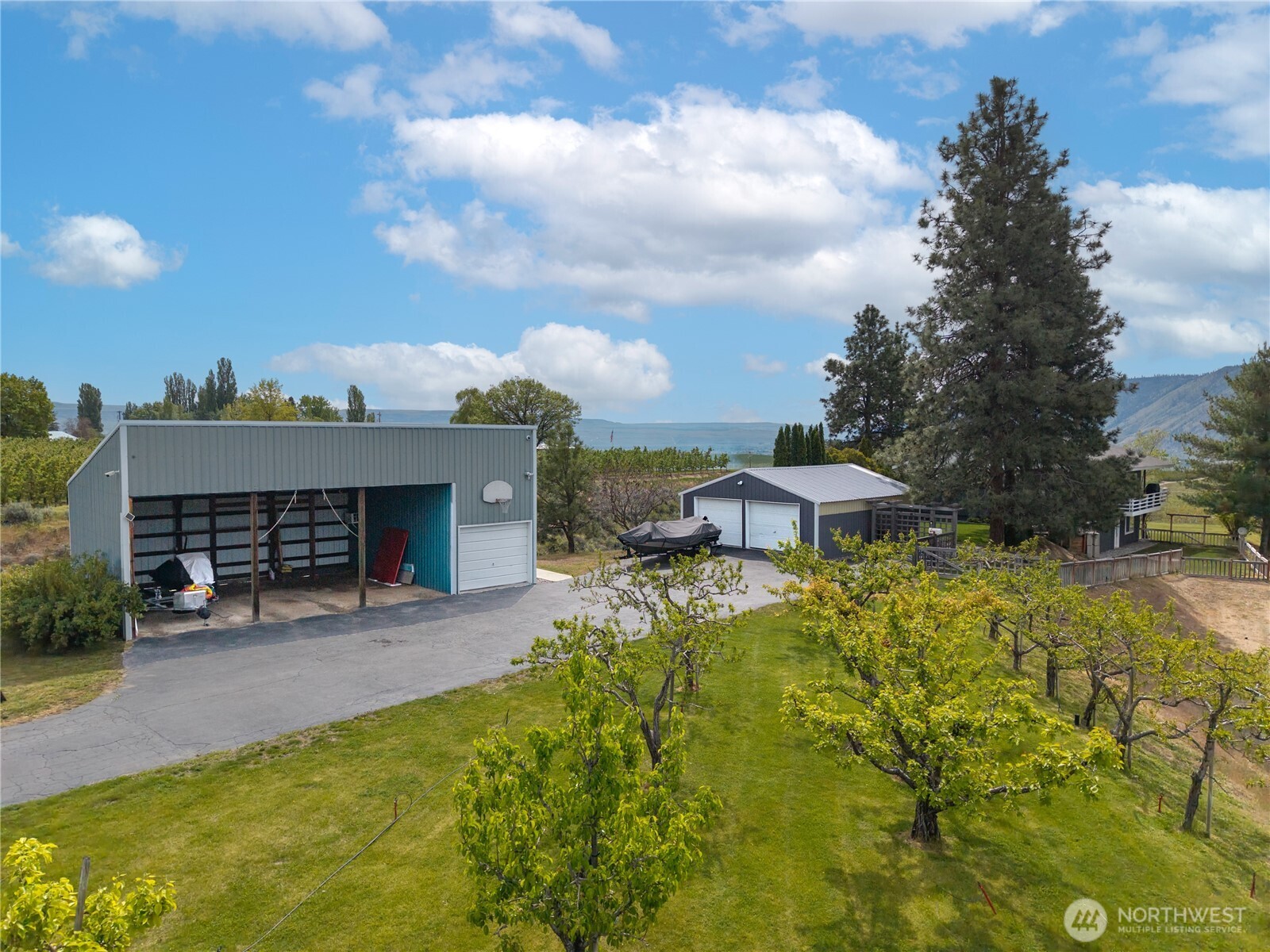 86 Mountain View Dr