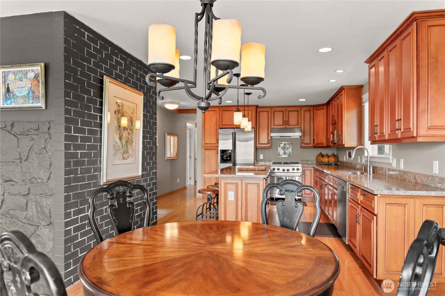 86 Mountain View Dr