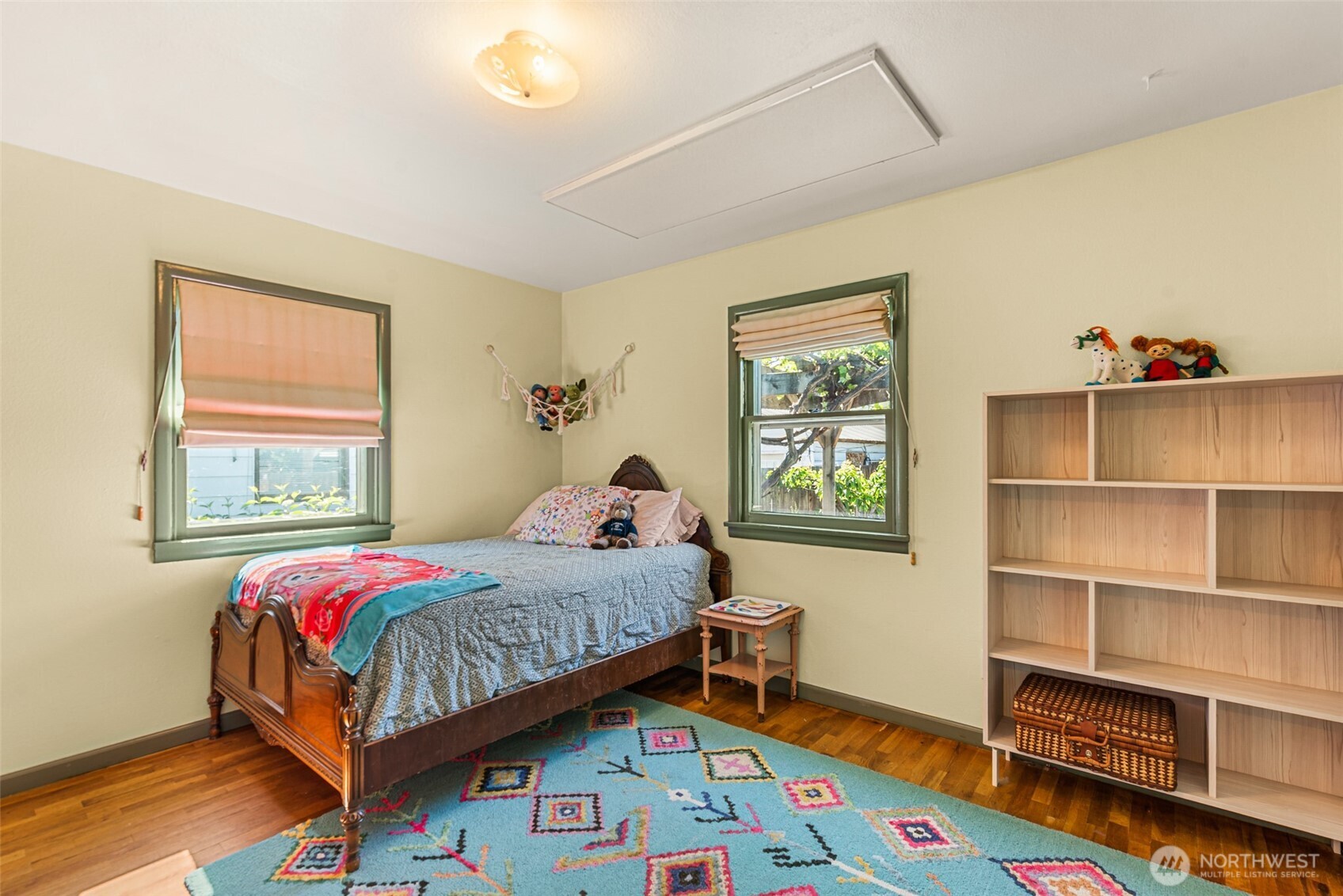 229 W Allen Avenue