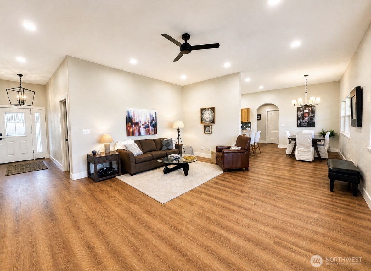 22 Rooster Flats Road