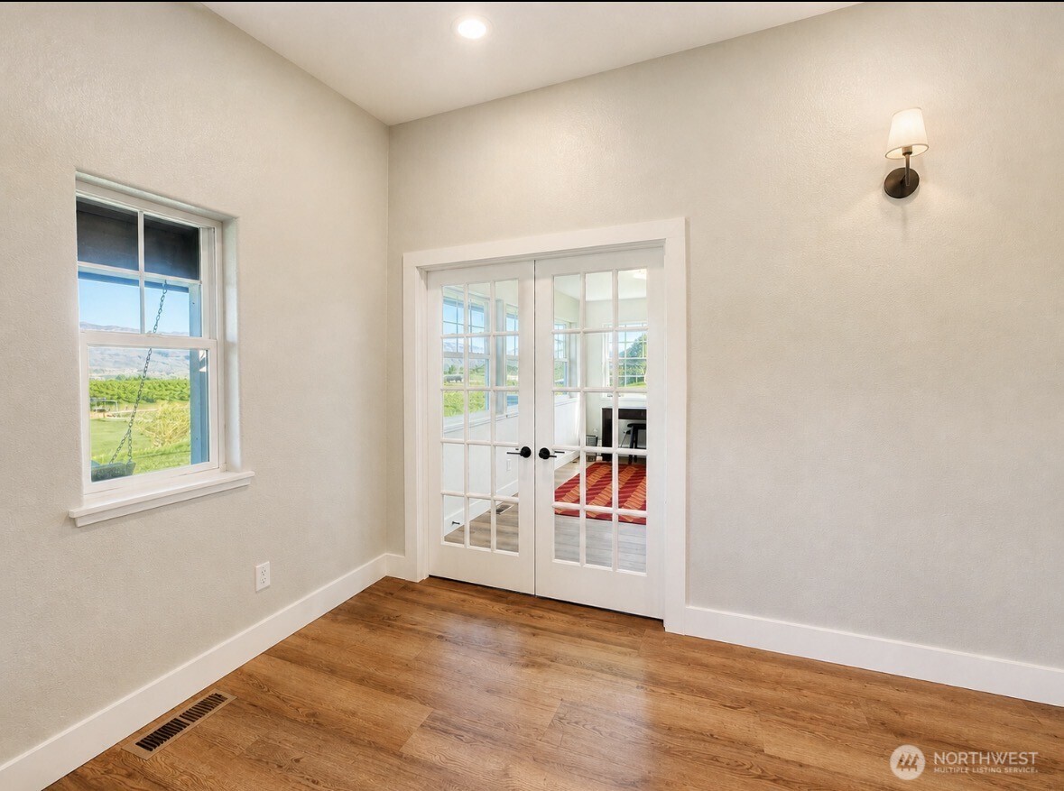 22 Rooster Flats Road