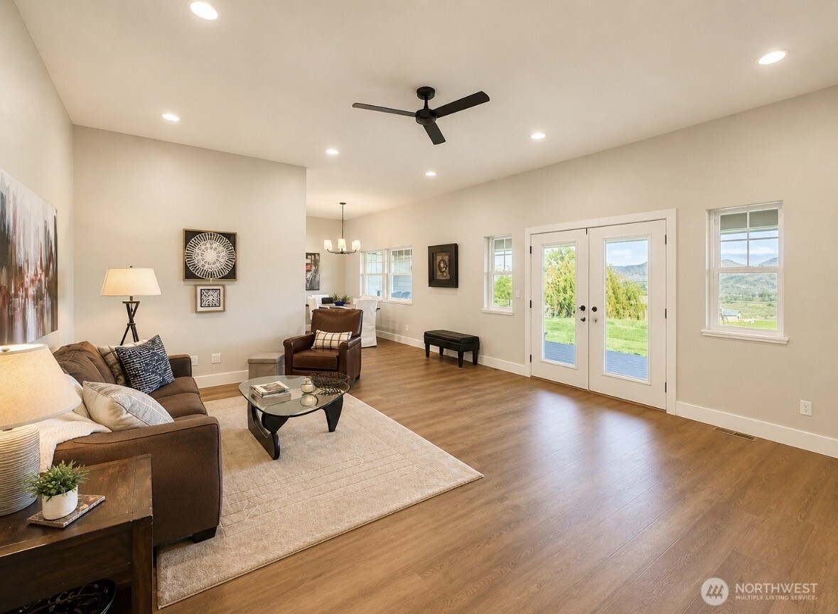 22 Rooster Flats Road