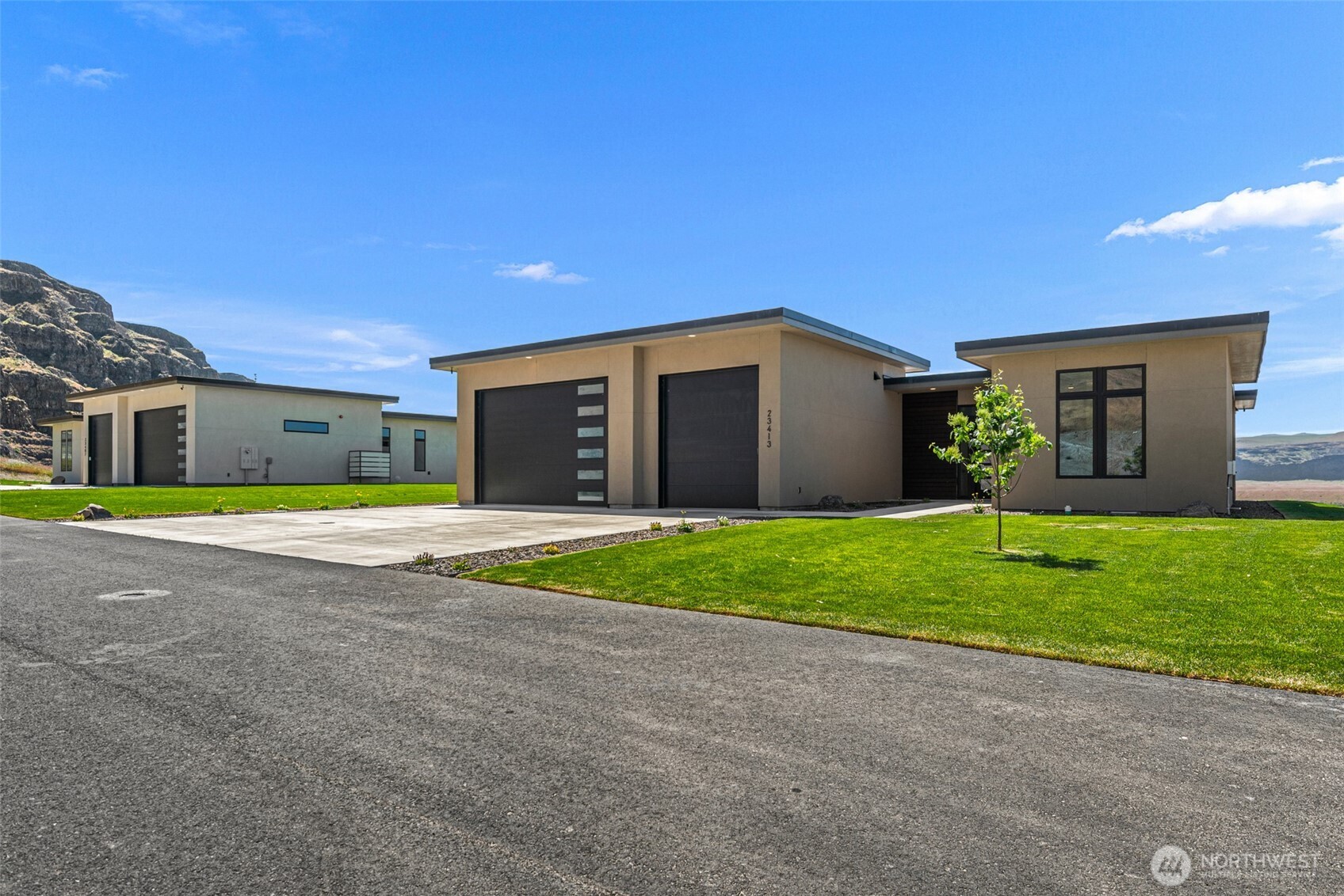 23413 NW Cliff View Drive