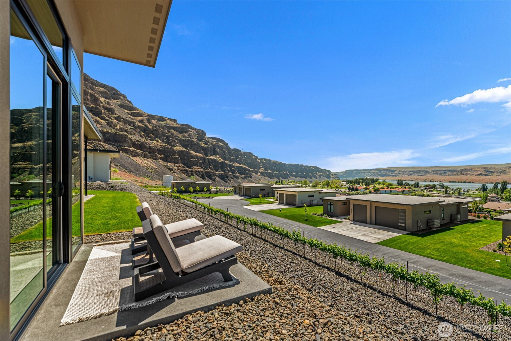 23413 NW Cliff View Drive