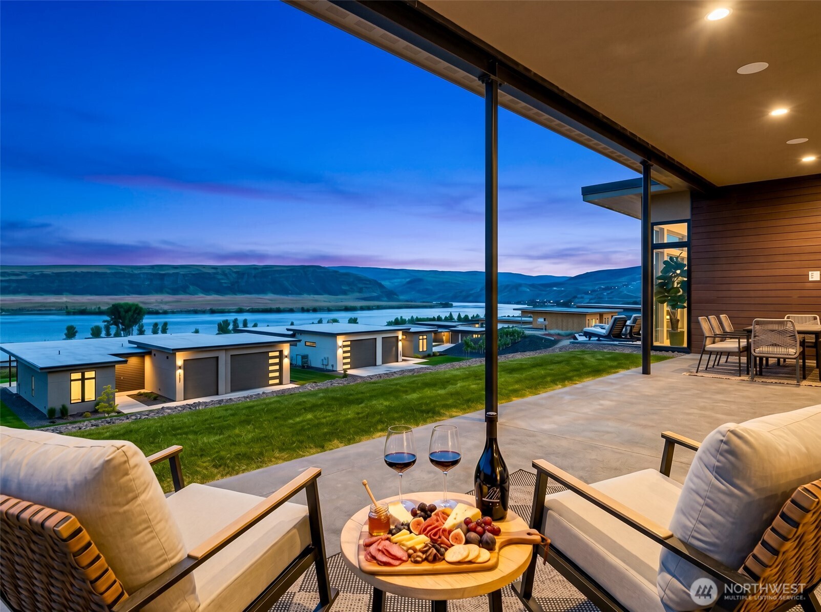 23413 NW Cliff View Drive