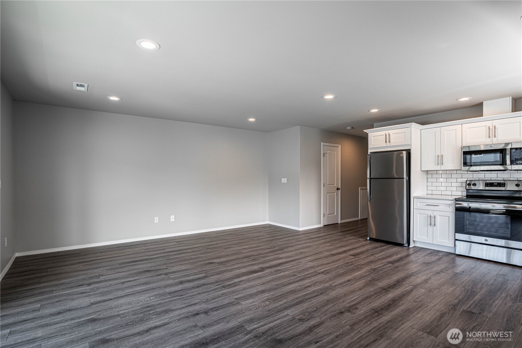 51 Phoebe Lane Unit: B4