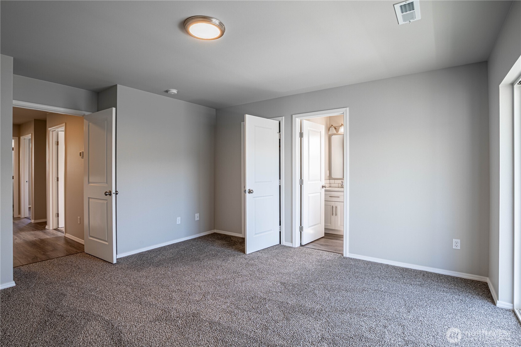 51 Phoebe Lane Unit: B4