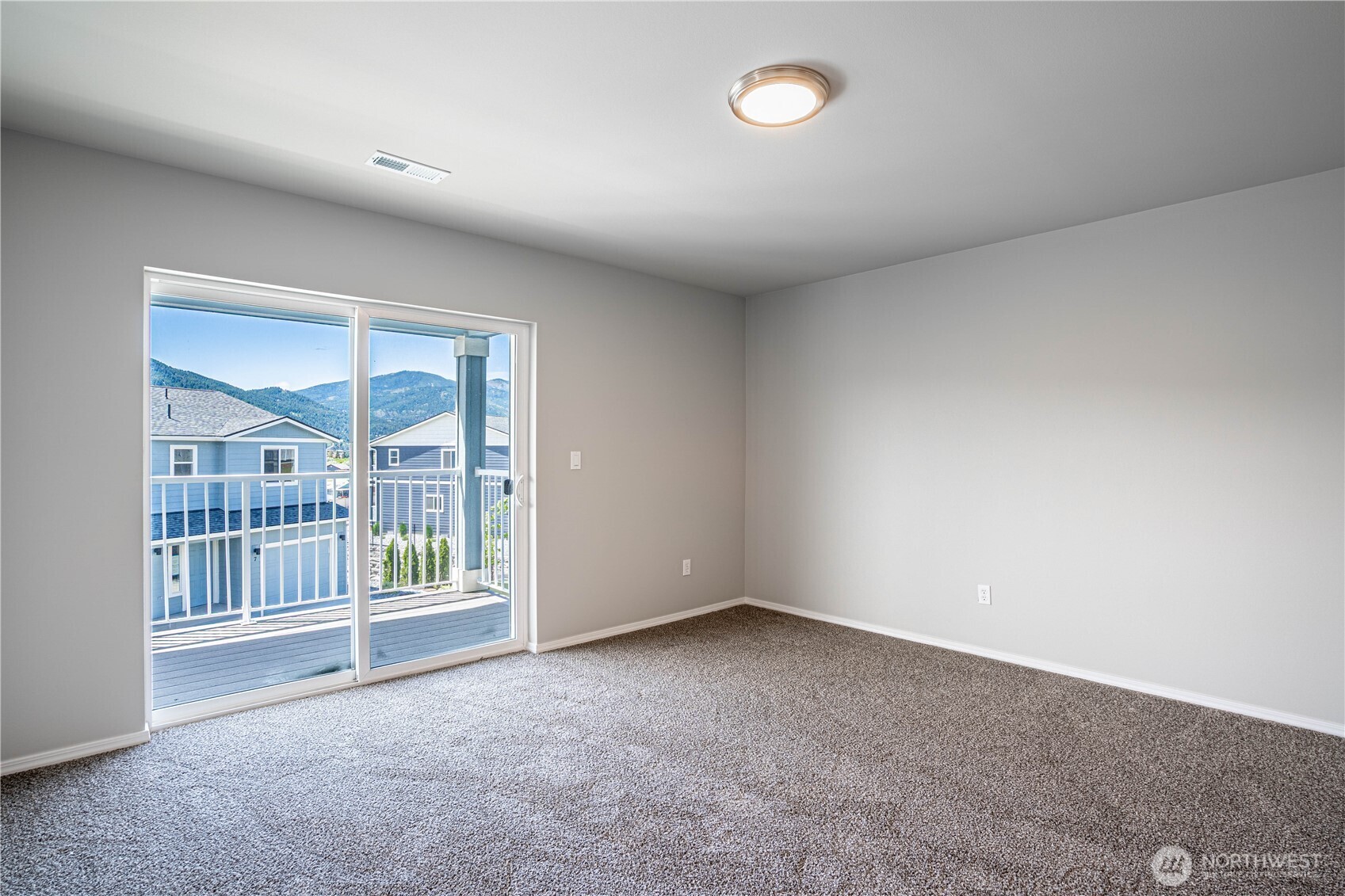 51 Phoebe Lane Unit: B4