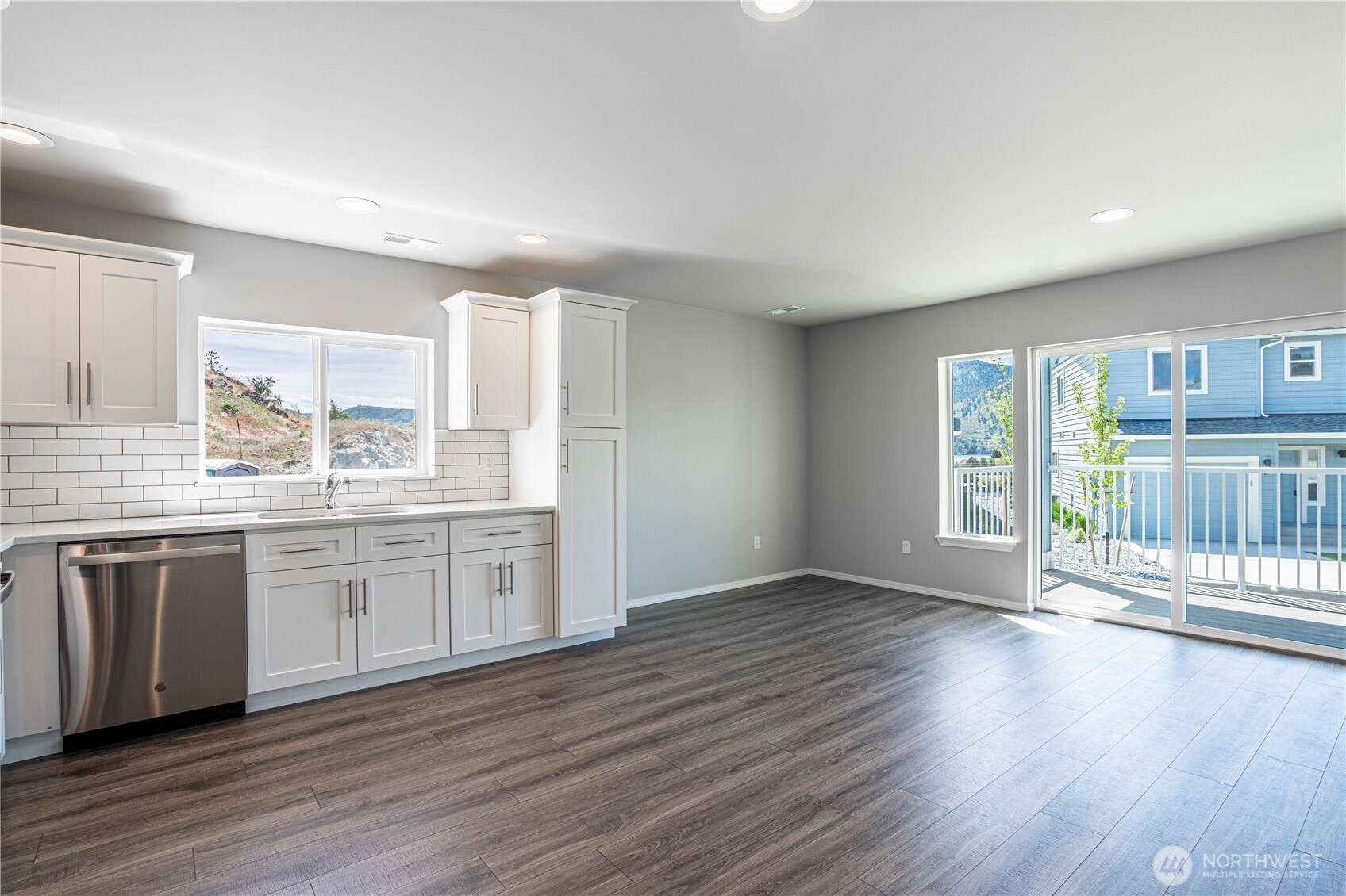51 Phoebe Lane Unit: B4