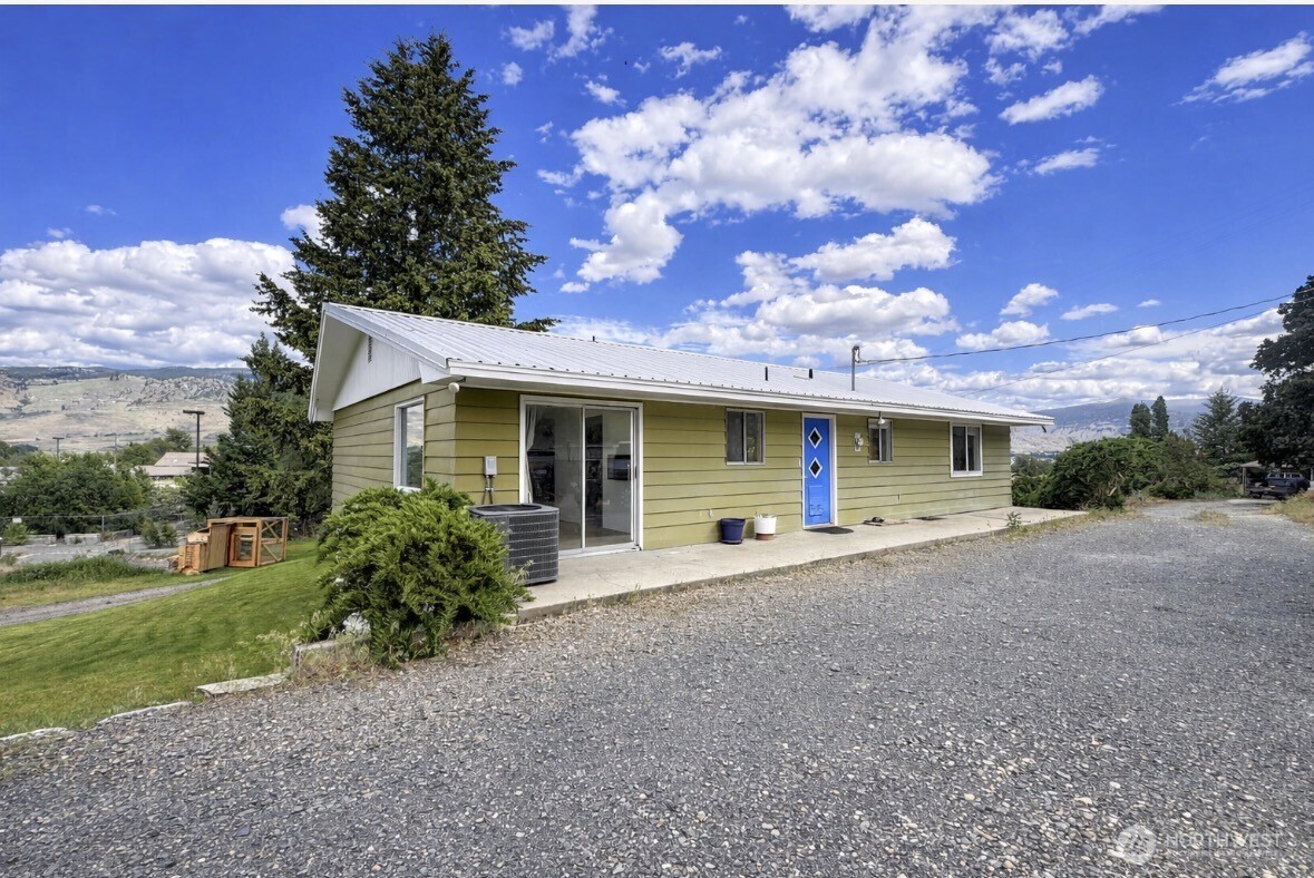 33601 Highway 97