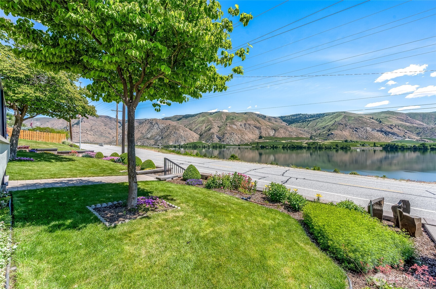 2548 Entiat Way