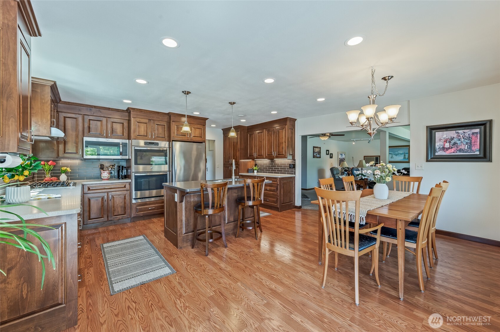 2548 Entiat Way