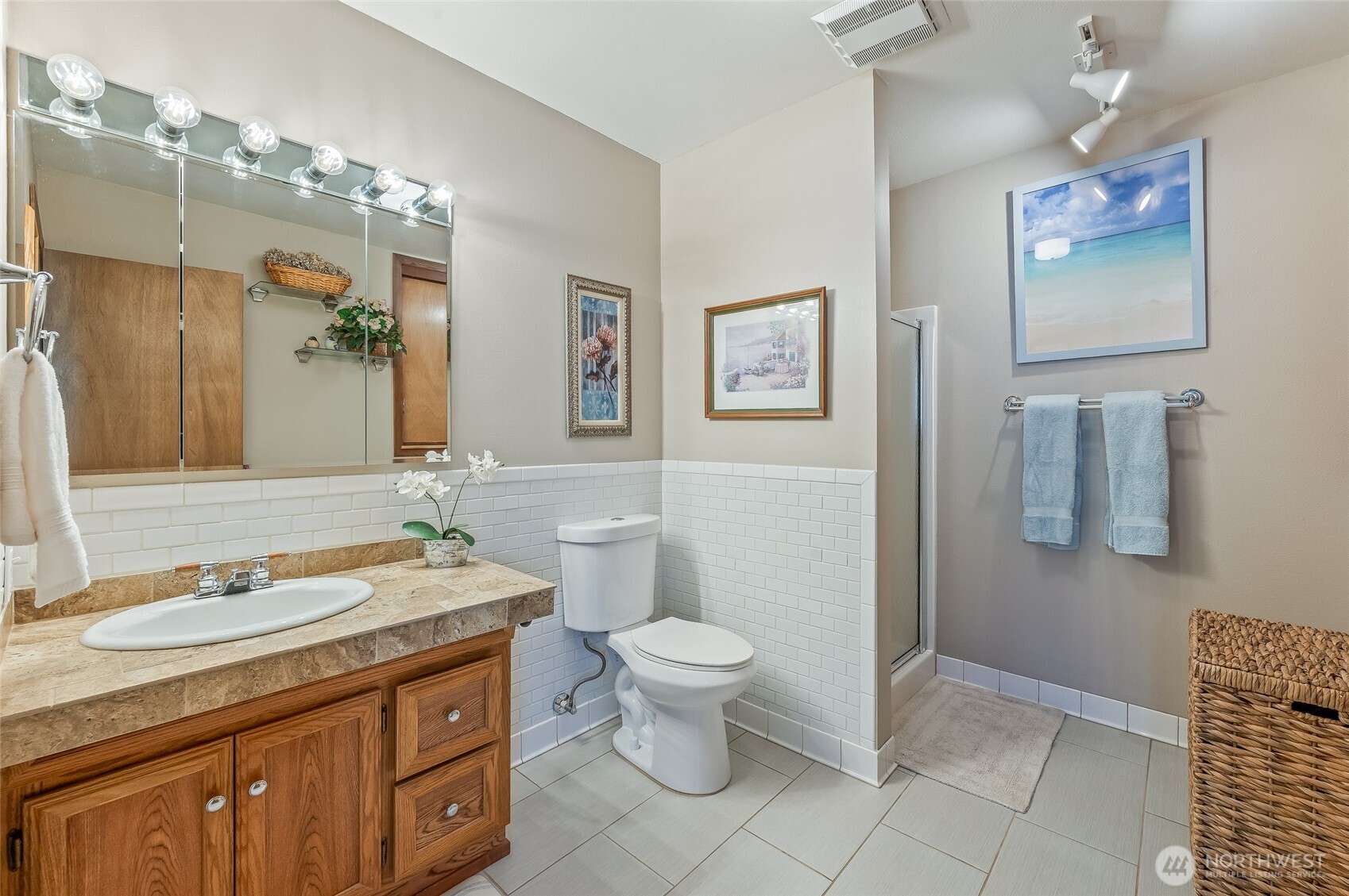 2548 Entiat Way