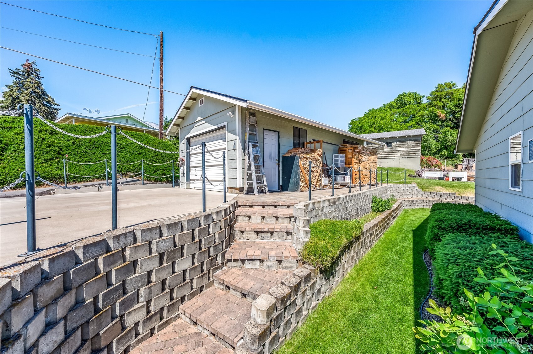 2548 Entiat Way