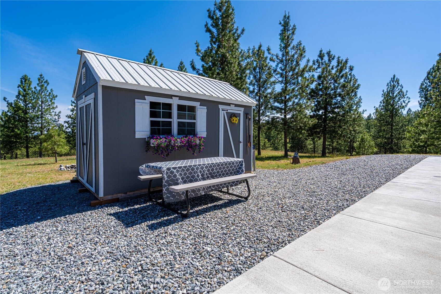250 Open Ln