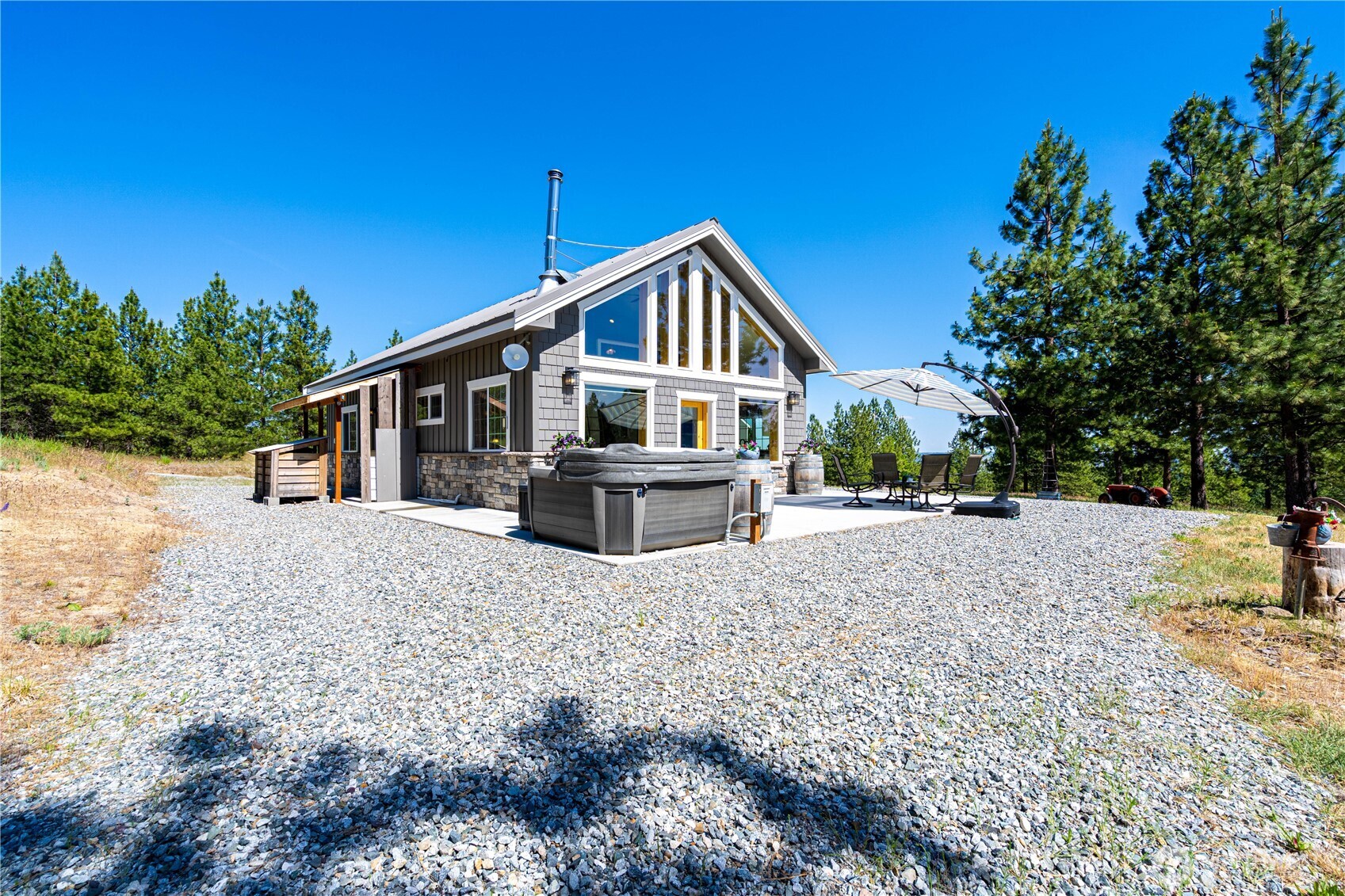 250 Open Ln