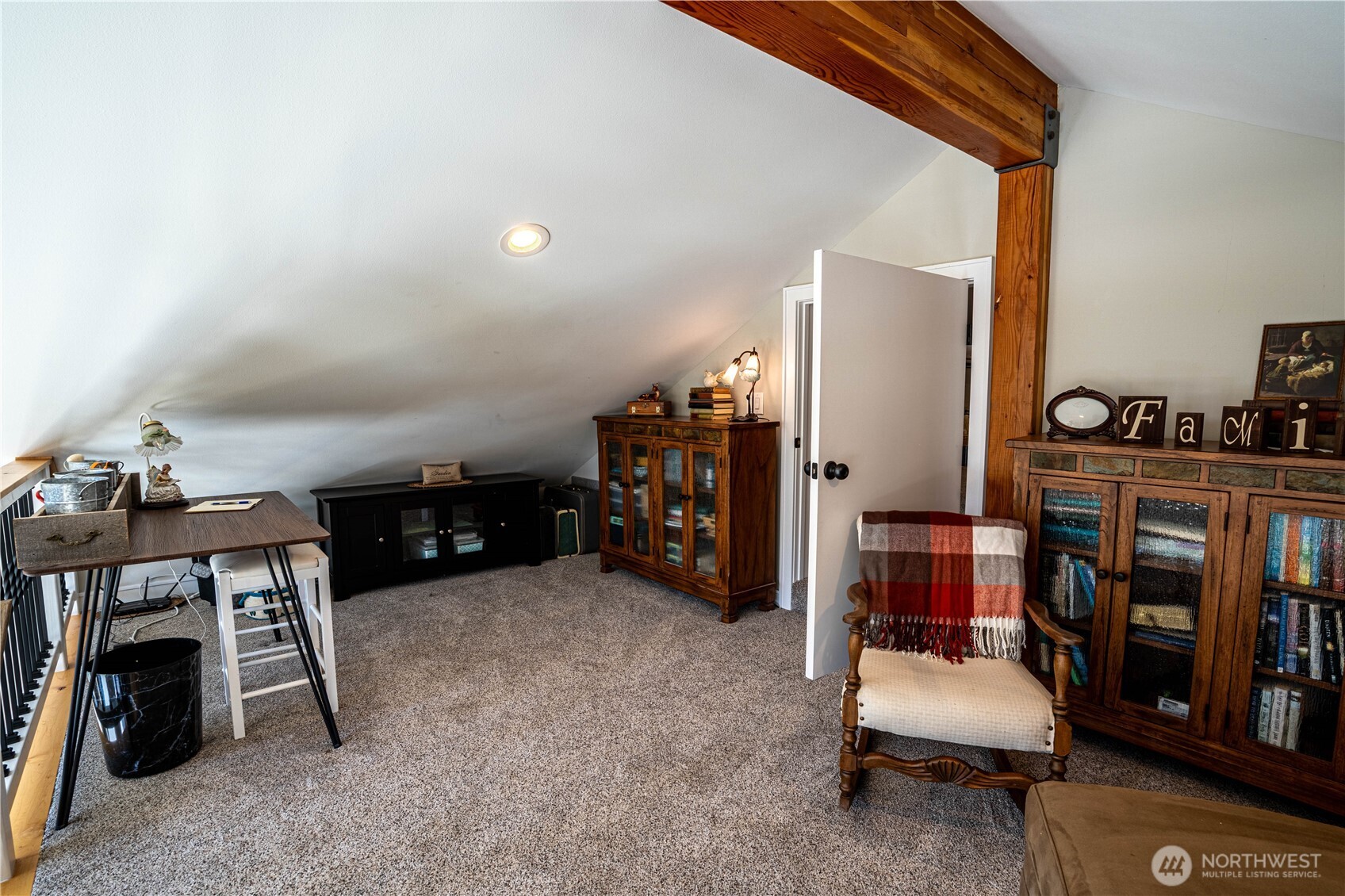 250 Open Ln