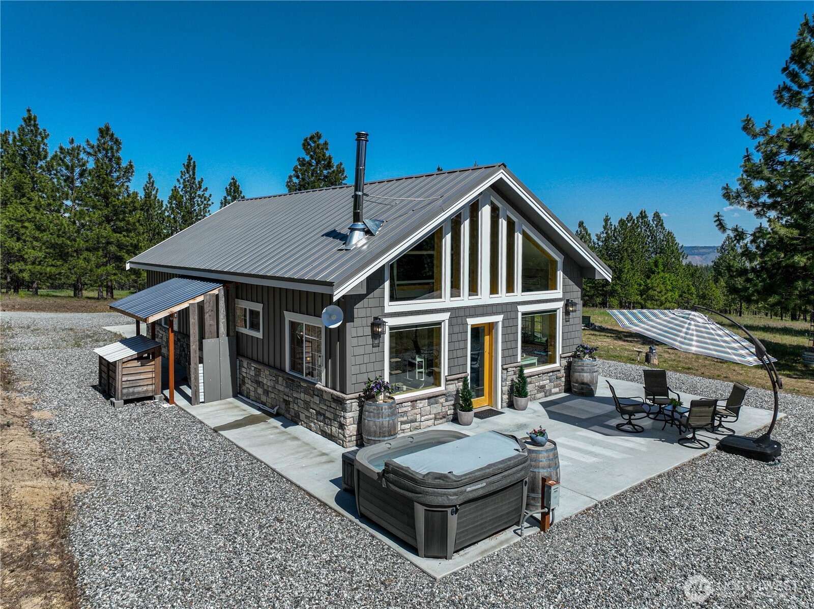 250 Open Ln